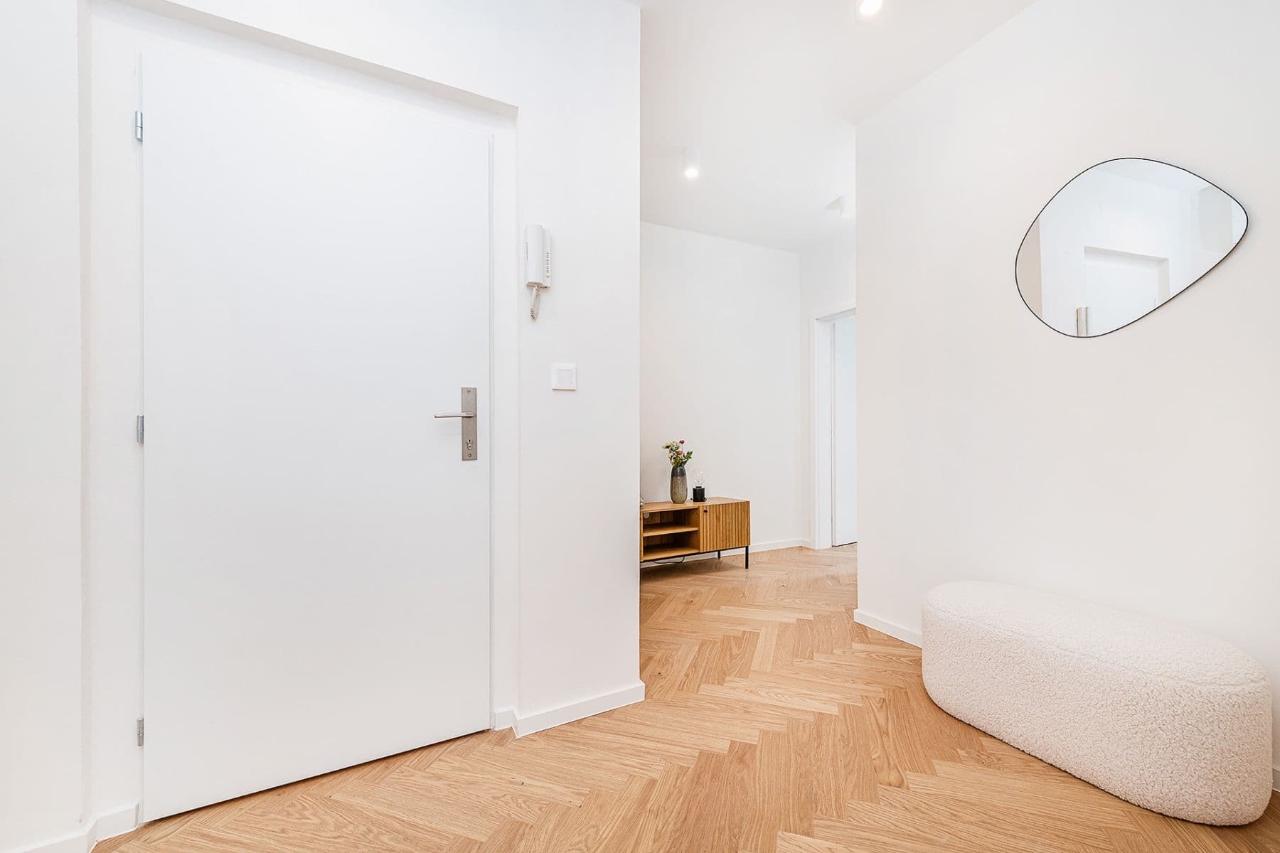 Predaj bytu 2-izbový 54 m², Ruská, Praha, Praha Predaj bytu 2-izbový 54 m², Ruská, Praha, Praha
