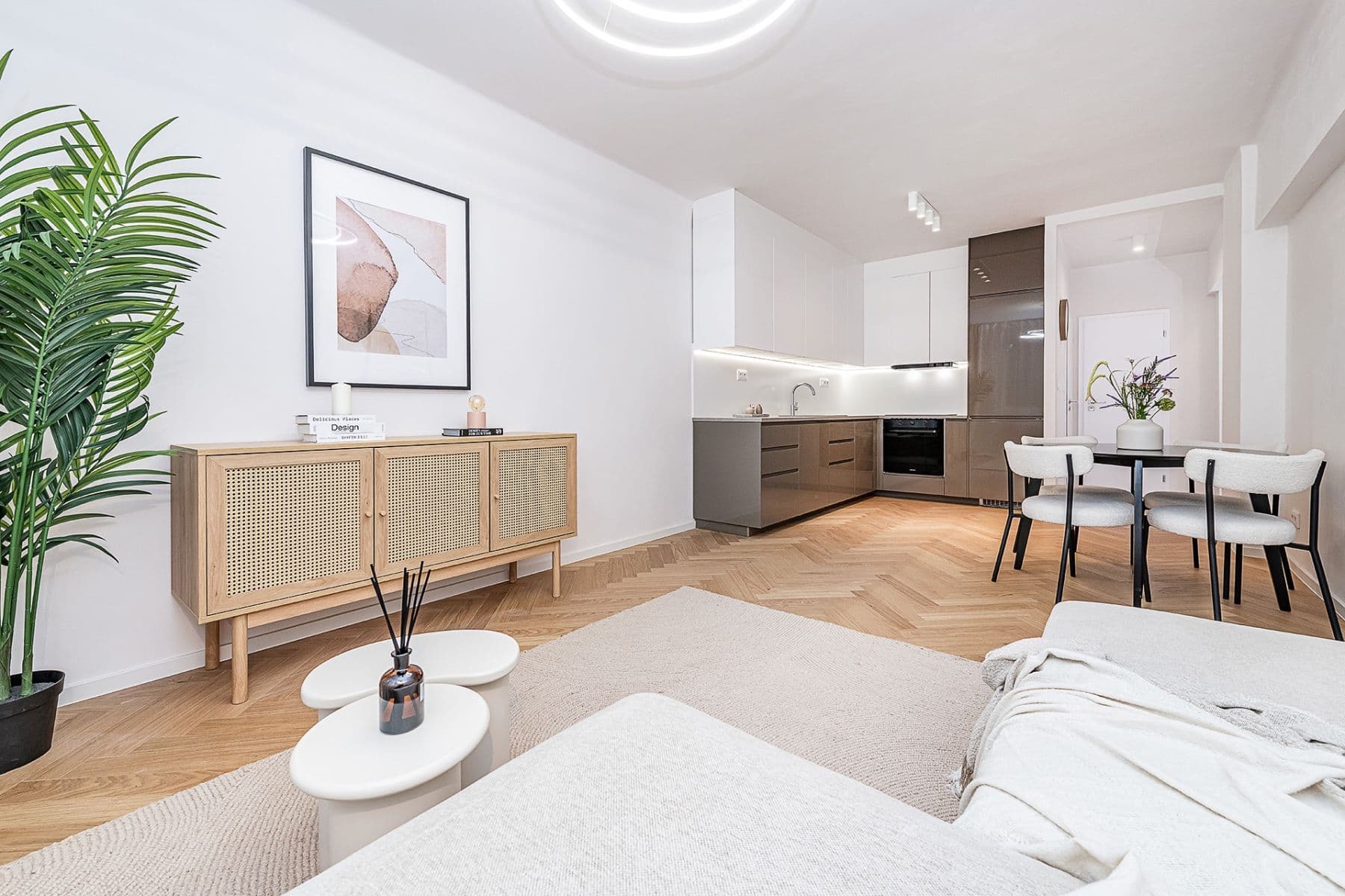 Predaj bytu 2-izbový 54 m², Ruská, Praha, Praha Predaj bytu 2-izbový 54 m², Ruská, Praha, Praha