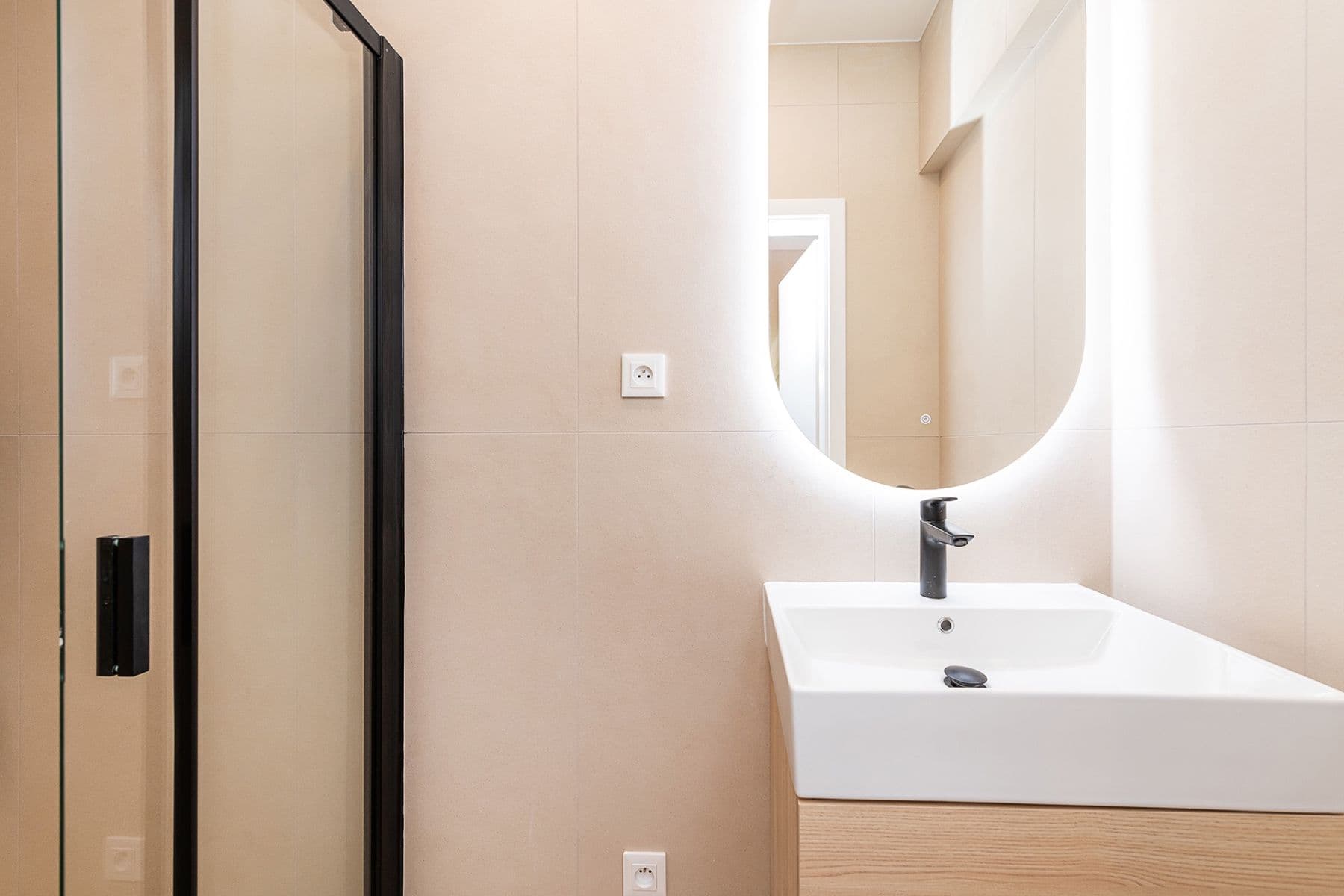 Predaj bytu 2-izbový 54 m², Ruská, Praha, Praha Predaj bytu 2-izbový 54 m², Ruská, Praha, Praha