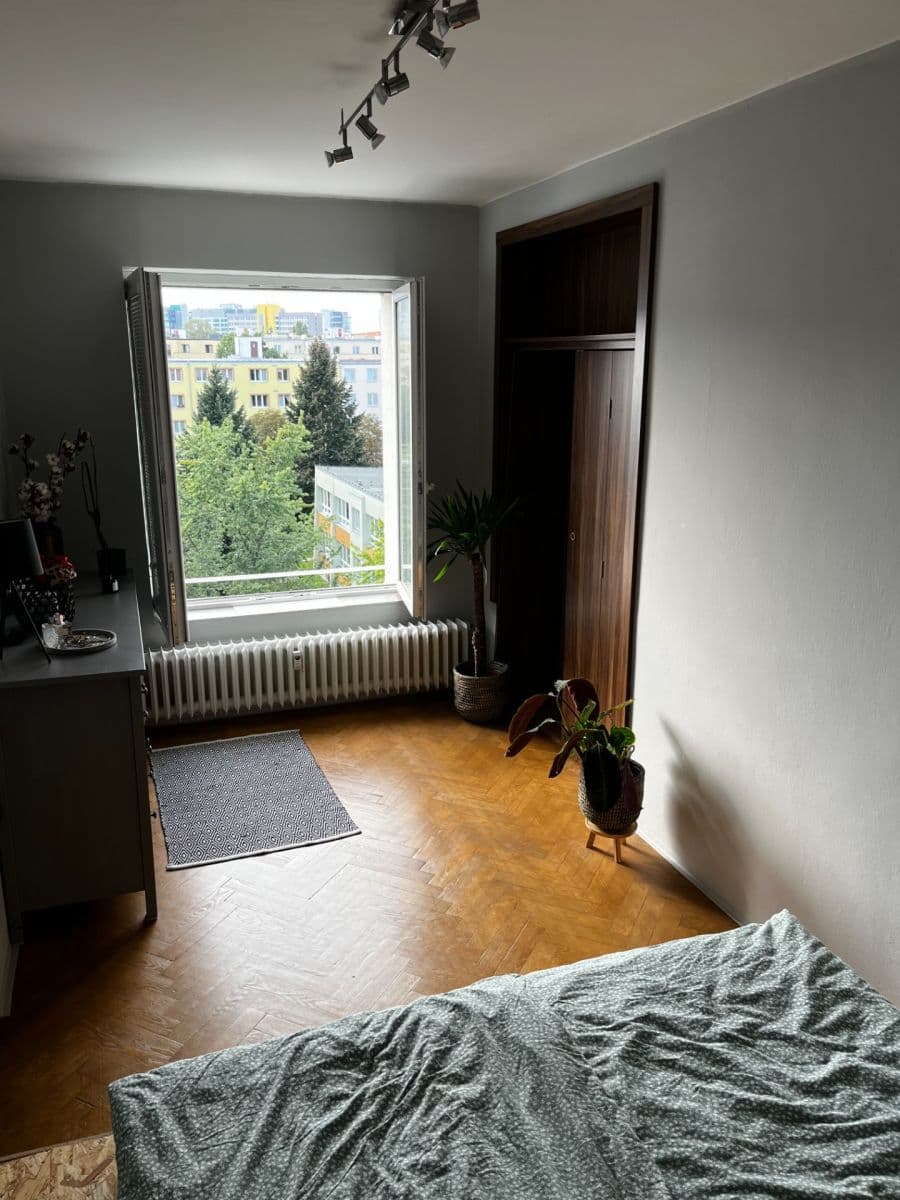 Predaj bytu 3-izbový 51 m², Krumlovská, Praha, Praha Predaj bytu 3-izbový 51 m², Krumlovská, Praha, Praha