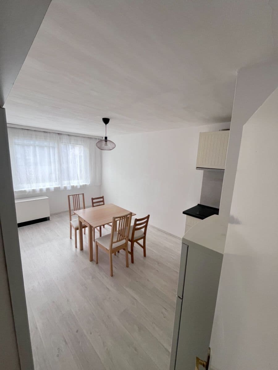 Prenájom bytu 2-izbový 35 m², Vodňanského, Praha, Praha Prenájom bytu 2-izbový 35 m², Vodňanského, Praha, Praha