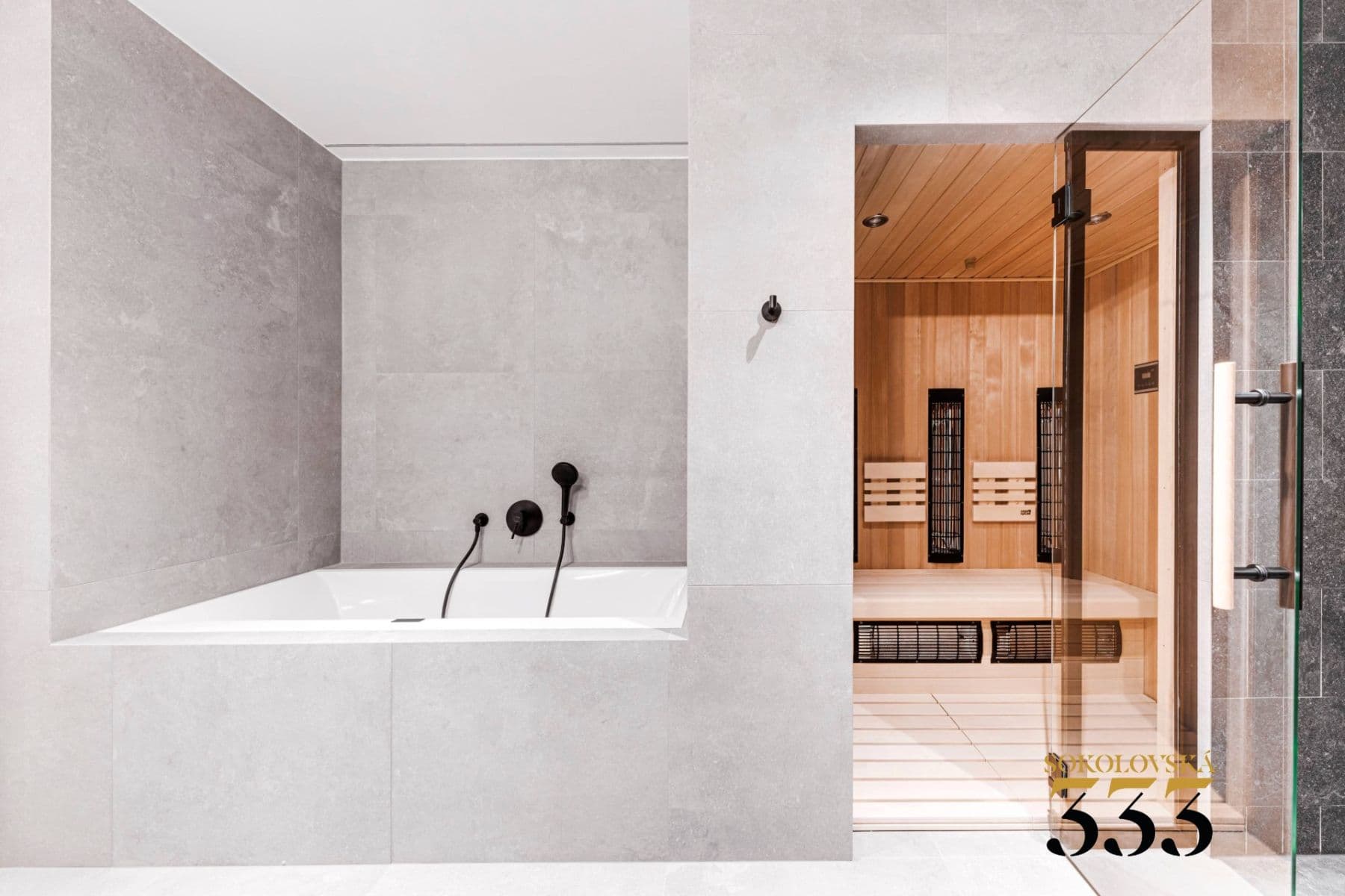 Prenájom bytu 4-izbový 159 m², Sokolovská, Praha, Praha Prenájom bytu 4-izbový 159 m², Sokolovská, Praha, Praha