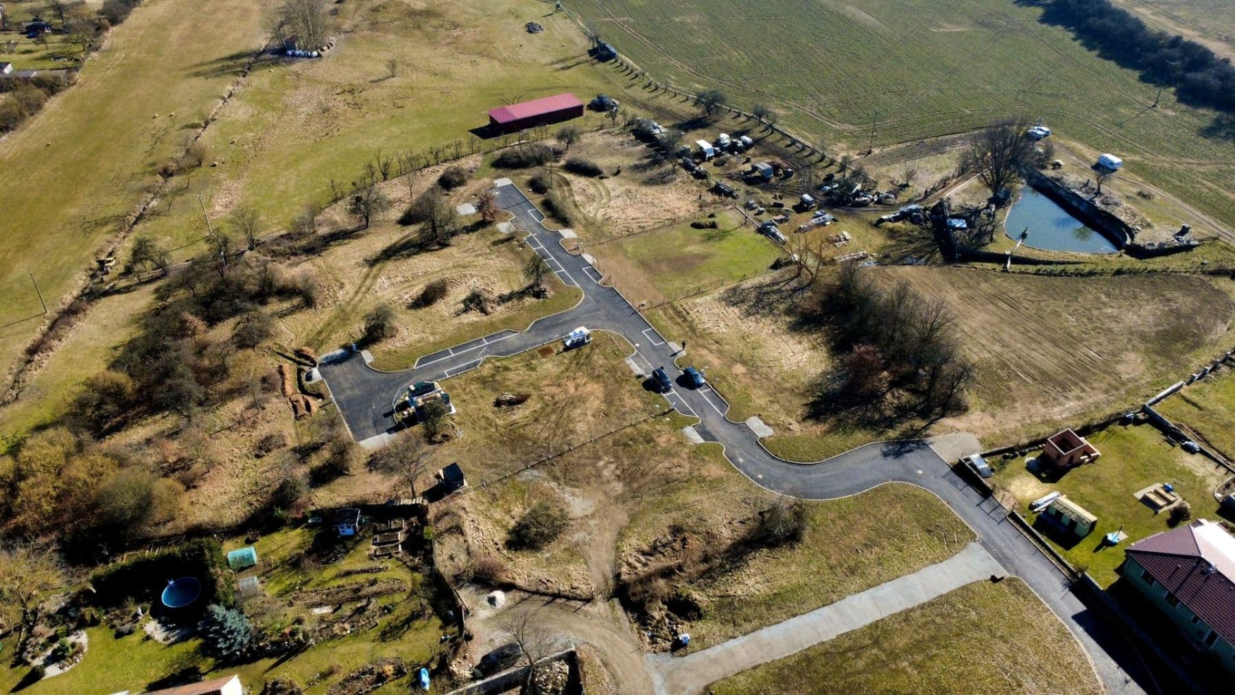 Predaj pozemku 1.100 m², Dobev, Jihočeský kraj Predaj pozemku 1.100 m², Dobev, Jihočeský kraj