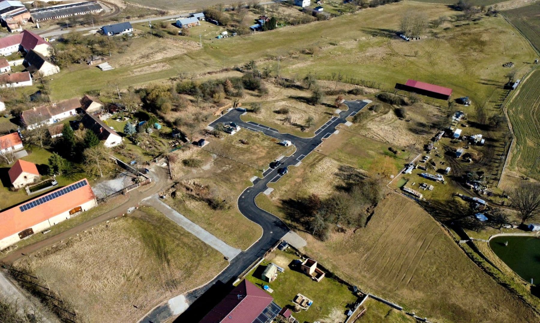 Predaj pozemku 1.100 m², Dobev, Jihočeský kraj Predaj pozemku 1.100 m², Dobev, Jihočeský kraj
