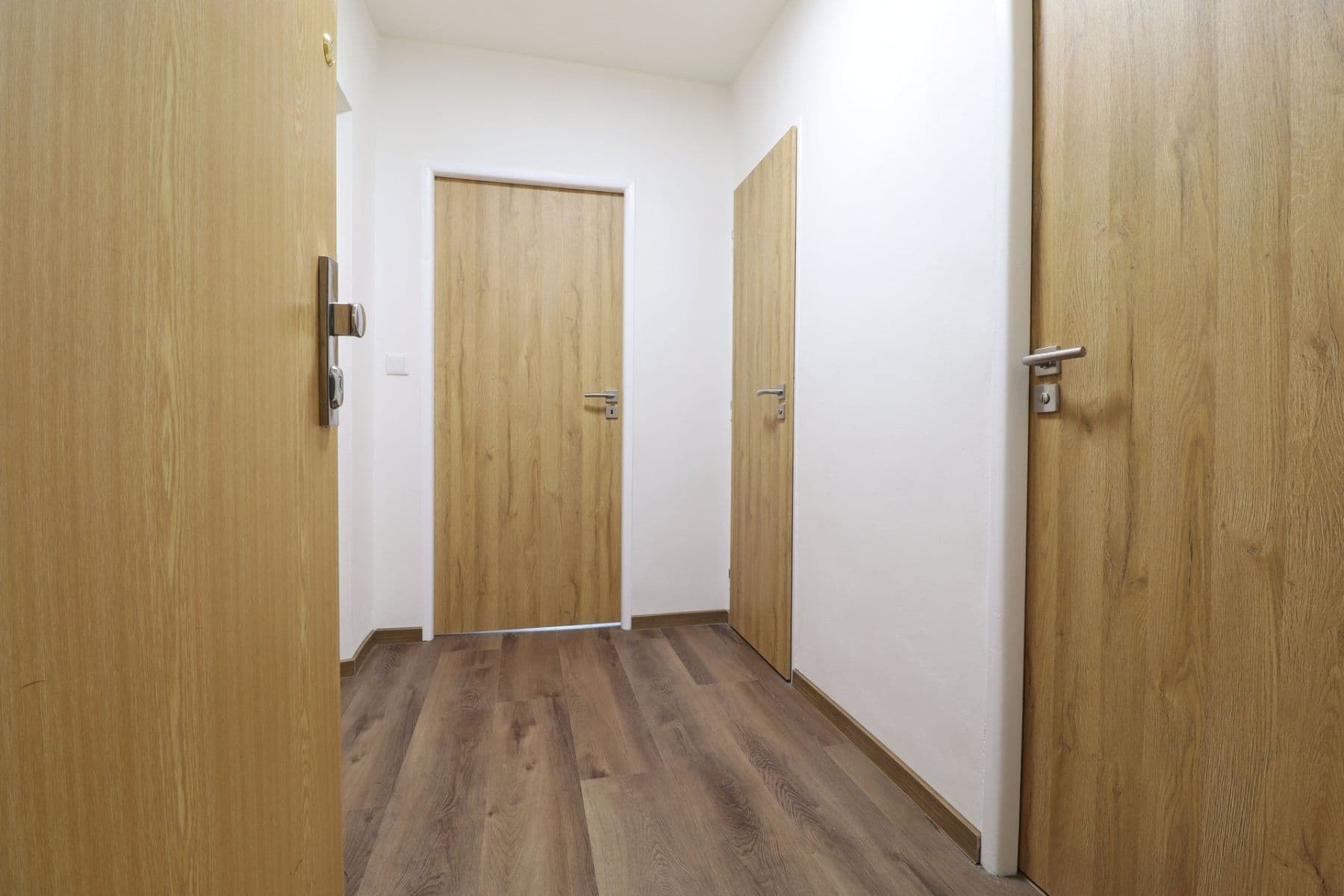 Prenájom bytu 2-izbový 43 m², Jemnická, Praha, Praha Prenájom bytu 2-izbový 43 m², Jemnická, Praha, Praha