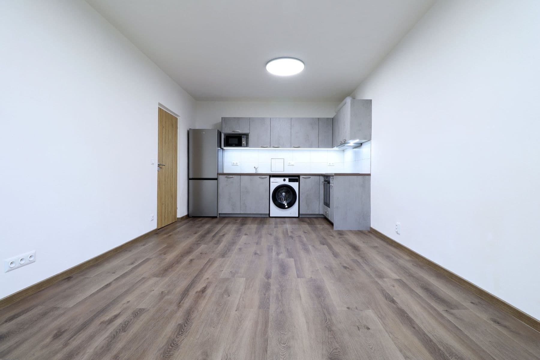 Prenájom bytu 2-izbový 43 m², Jemnická, Praha, Praha Prenájom bytu 2-izbový 43 m², Jemnická, Praha, Praha
