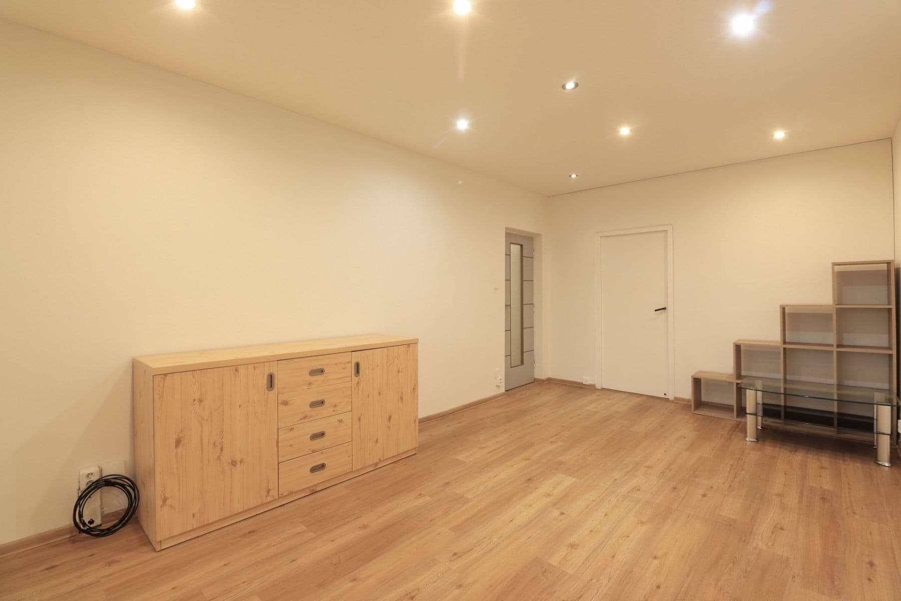 Prenájom bytu 2-izbový 60 m², Wednesbury, Kladno, Středočeský kraj Prenájom bytu 2-izbový 60 m², Wednesbury, Kladno, Středočeský kraj