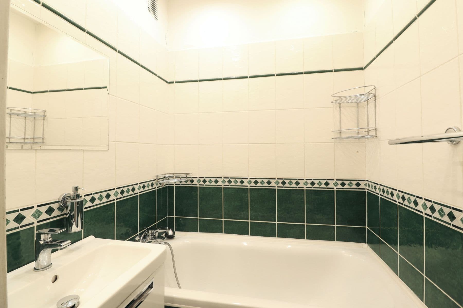 Prenájom bytu 2-izbový 60 m², Wednesbury, Kladno, Středočeský kraj Prenájom bytu 2-izbový 60 m², Wednesbury, Kladno, Středočeský kraj