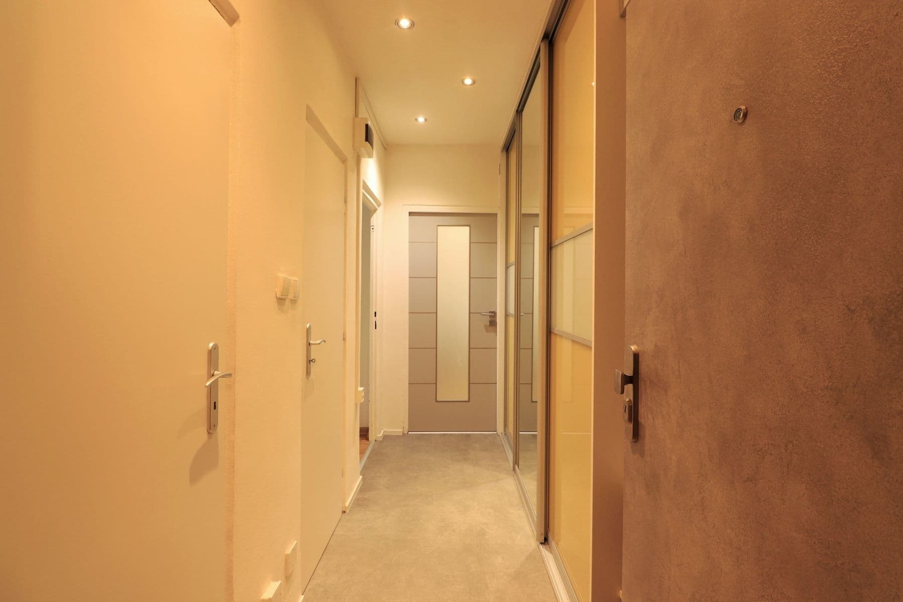 Prenájom bytu 2-izbový 60 m², Wednesbury, Kladno, Středočeský kraj Prenájom bytu 2-izbový 60 m², Wednesbury, Kladno, Středočeský kraj