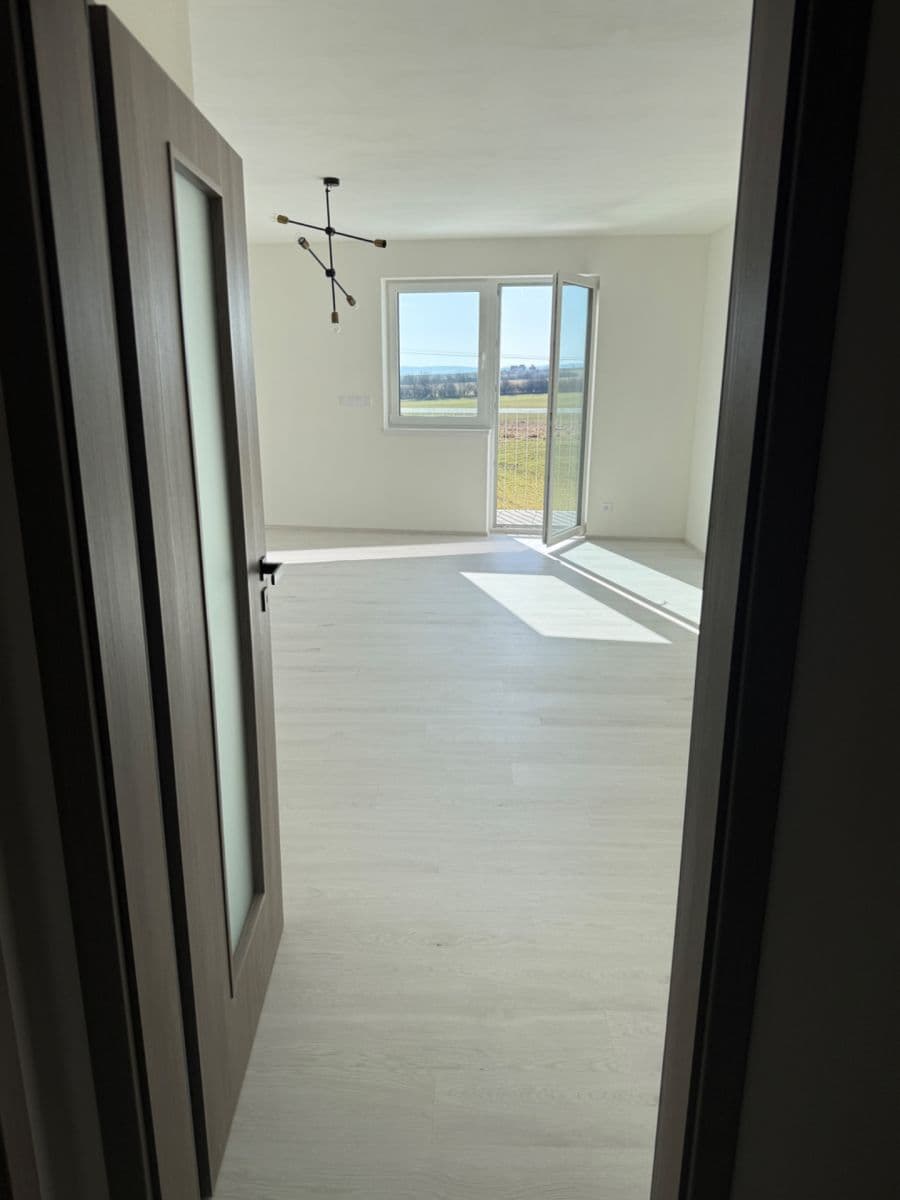 Prenájom bytu 1-izbový 52 m², Na Zlaté stezce, Dobříš, Středočeský kraj Prenájom bytu 1-izbový 52 m², Na Zlaté stezce, Dobříš, Středočeský kraj