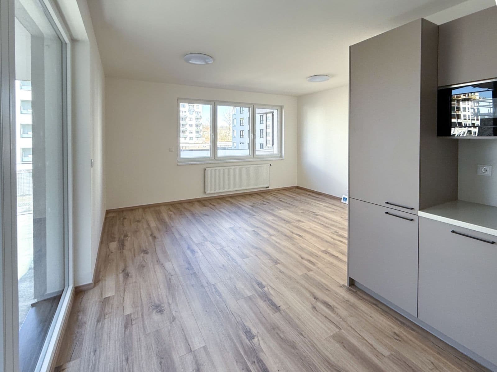 Prenájom bytu 2-izbový 58 m², Pod Harfou, Praha, Praha Prenájom bytu 2-izbový 58 m², Pod Harfou, Praha, Praha