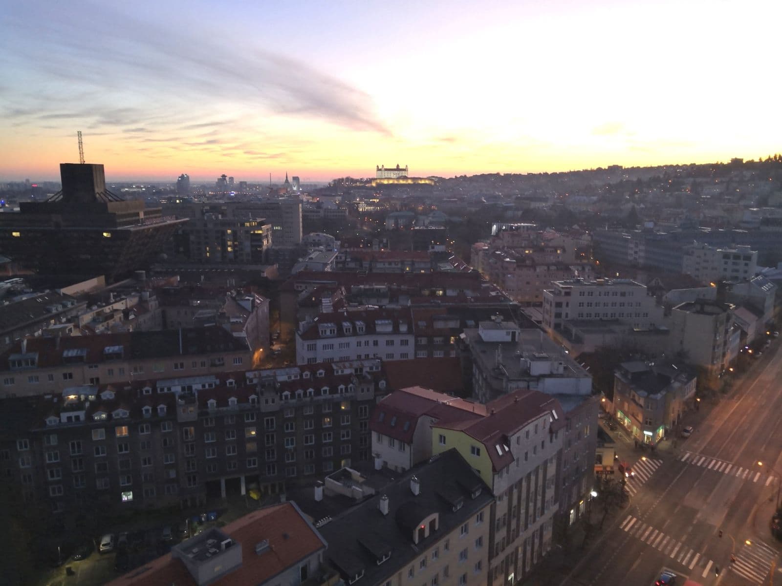 Prenájom bytu 3-izbový 64 m², Šancová, Bratislava - mestská časť Staré Mesto, Bratislavský kraj Prenájom bytu 3-izbový 64 m², Šancová, Bratislava - mestská časť Staré Mesto, Bratislavský kraj