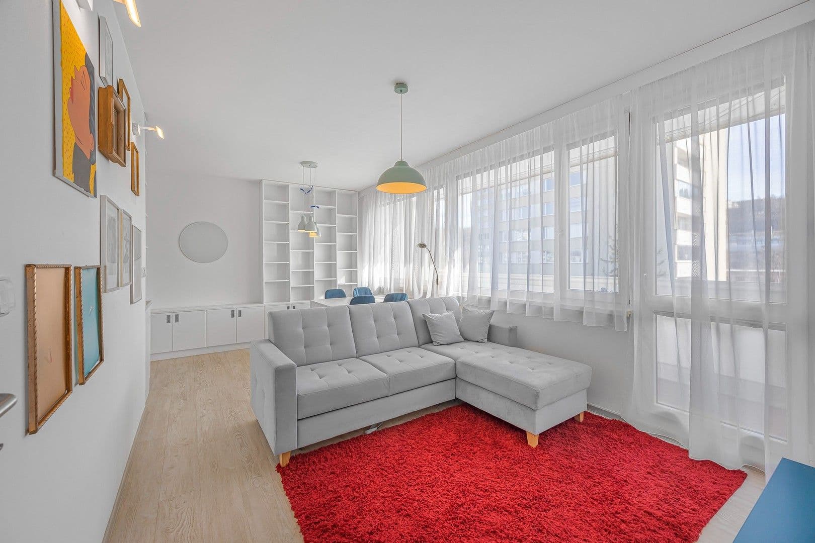 Prenájom bytu 3-izbový 67 m², Molákova, Praha, Praha Prenájom bytu 3-izbový 67 m², Molákova, Praha, Praha