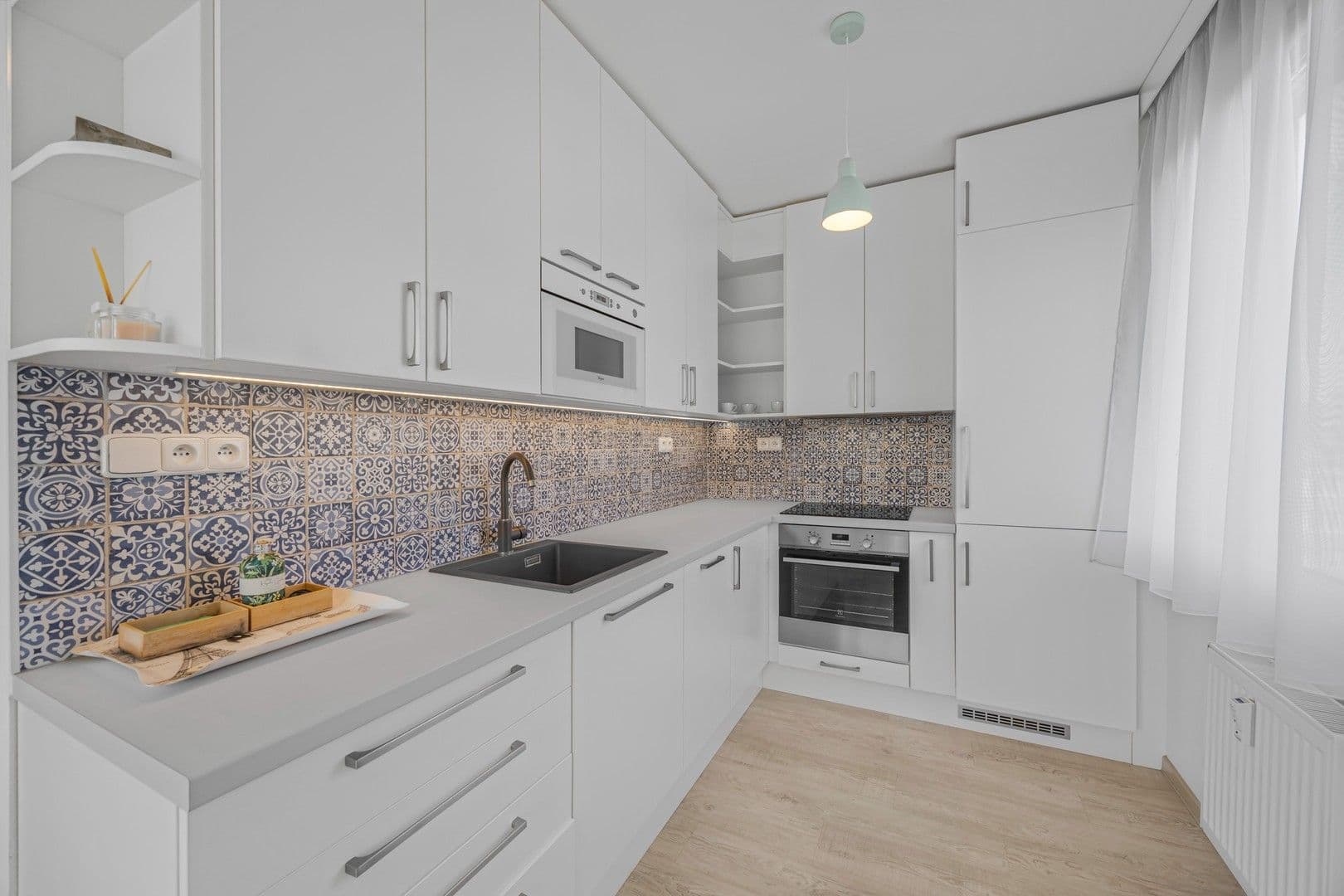 Prenájom bytu 3-izbový 67 m², Molákova, Praha, Praha Prenájom bytu 3-izbový 67 m², Molákova, Praha, Praha