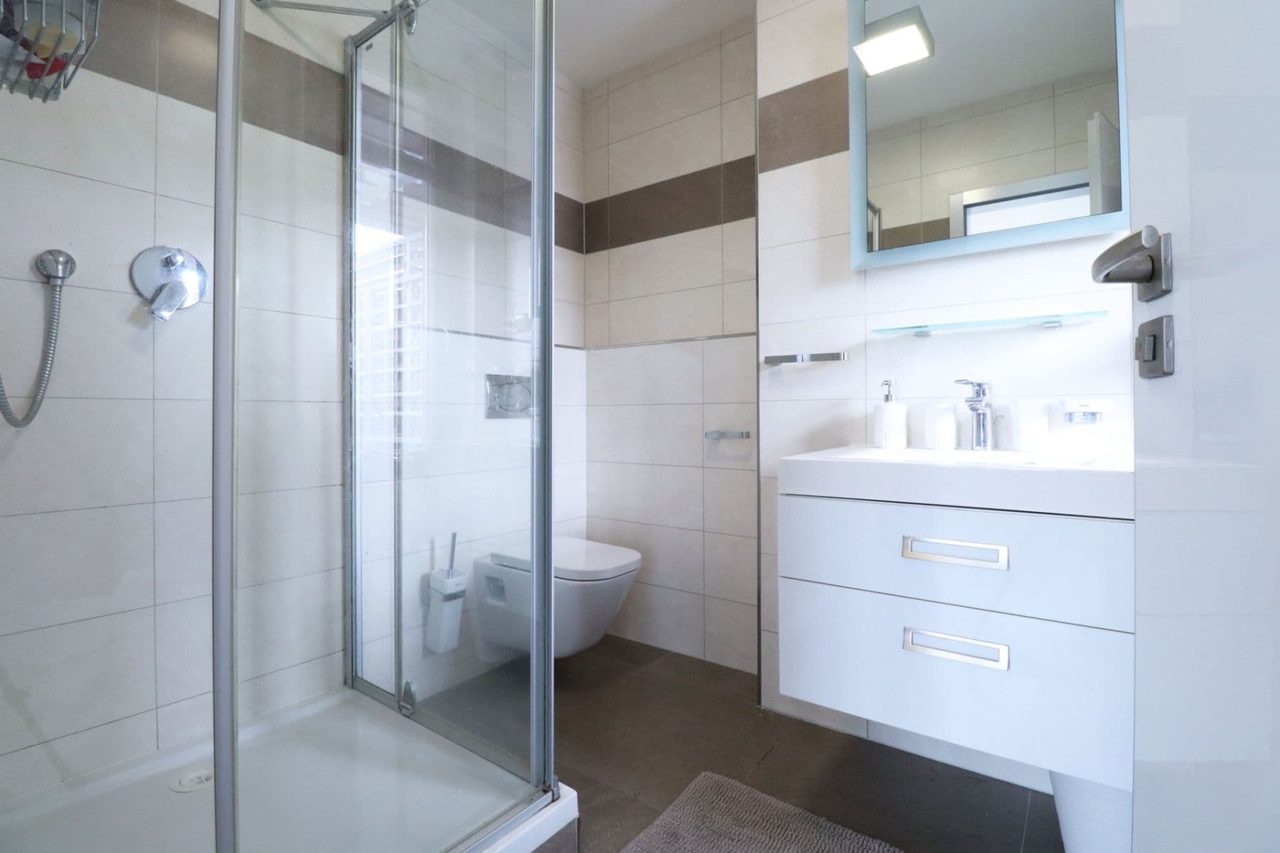 Prenájom bytu 4-izbový 111 m², Musílkova, Praha, Praha Prenájom bytu 4-izbový 111 m², Musílkova, Praha, Praha