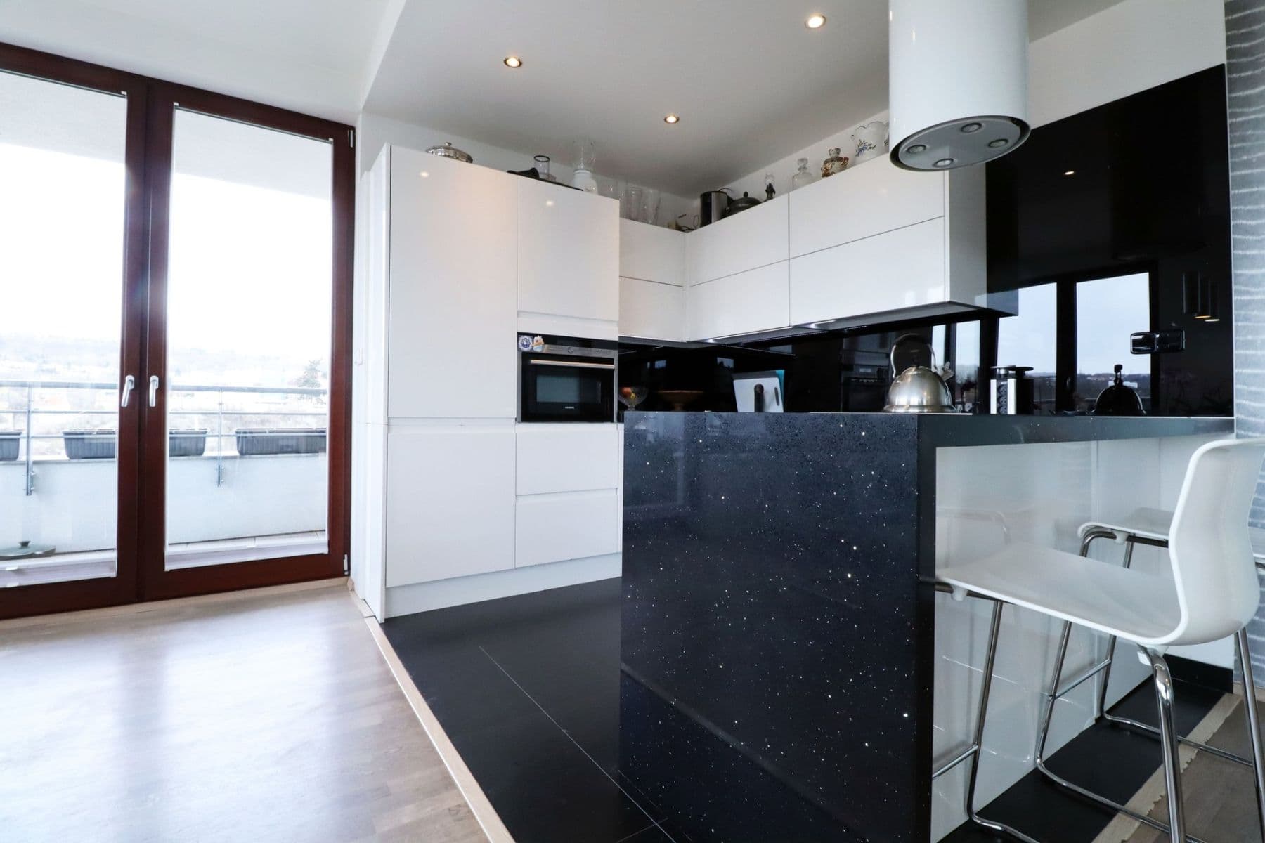 Prenájom bytu 4-izbový 111 m², Musílkova, Praha, Praha Prenájom bytu 4-izbový 111 m², Musílkova, Praha, Praha