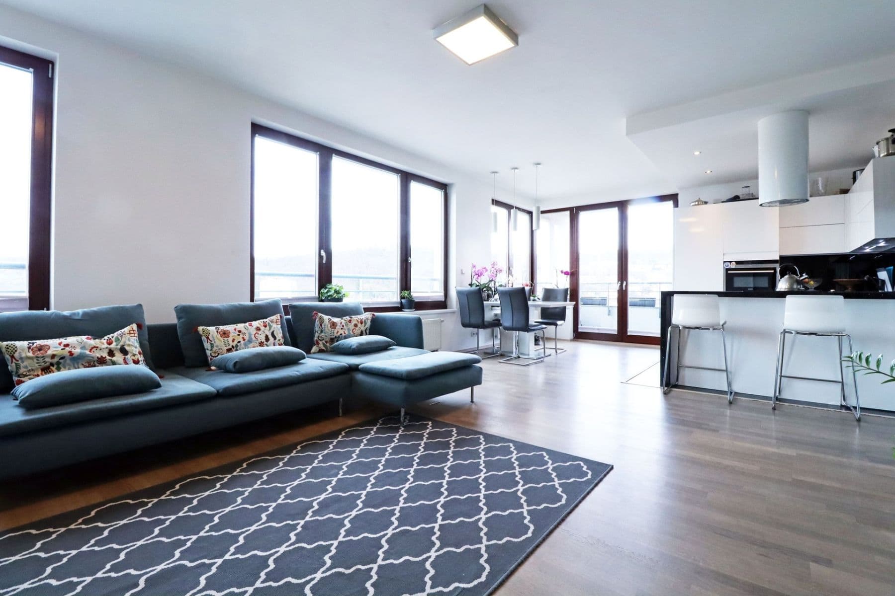 Prenájom bytu 4-izbový 111 m², Musílkova, Praha, Praha Prenájom bytu 4-izbový 111 m², Musílkova, Praha, Praha