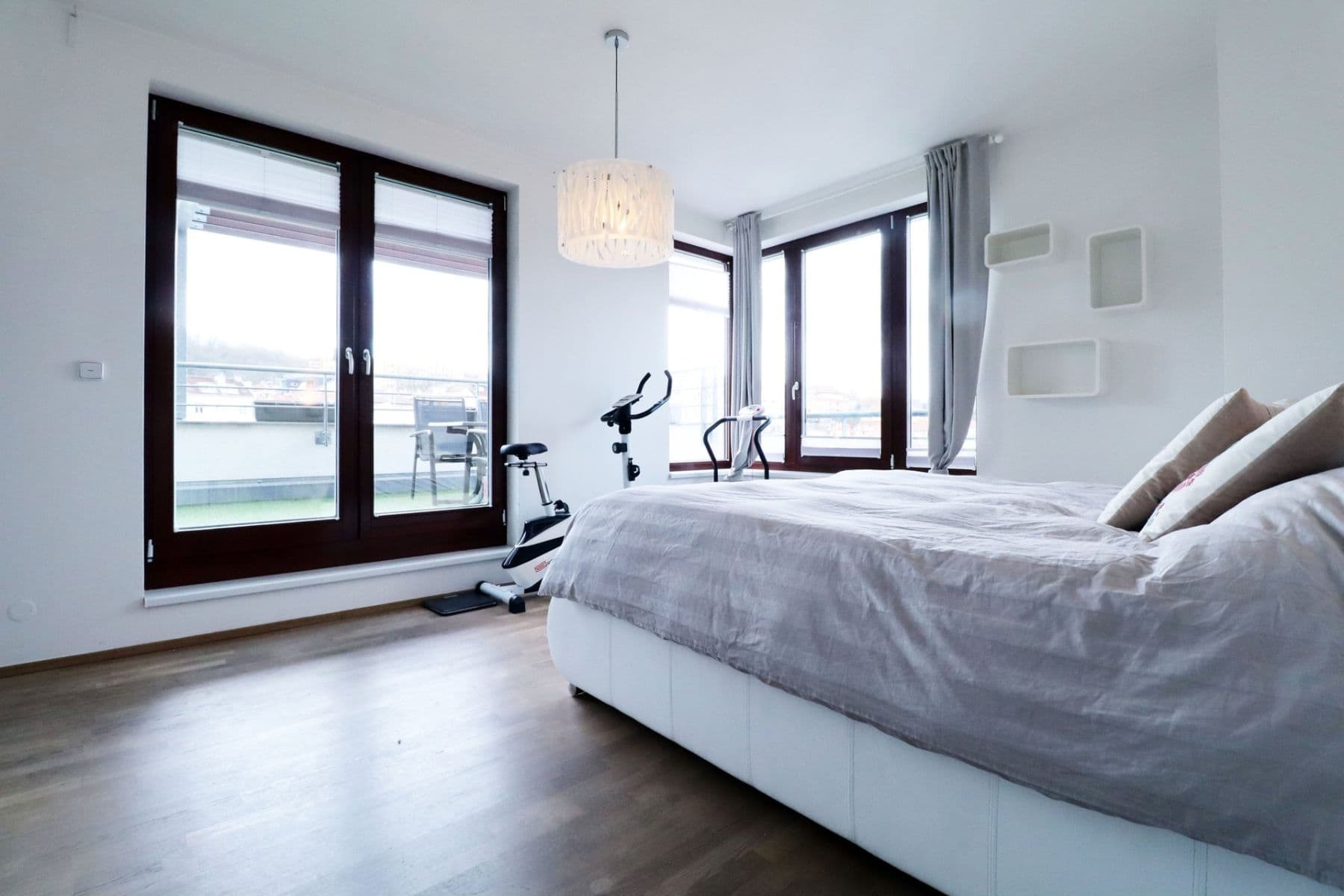 Prenájom bytu 4-izbový 111 m², Musílkova, Praha, Praha Prenájom bytu 4-izbový 111 m², Musílkova, Praha, Praha