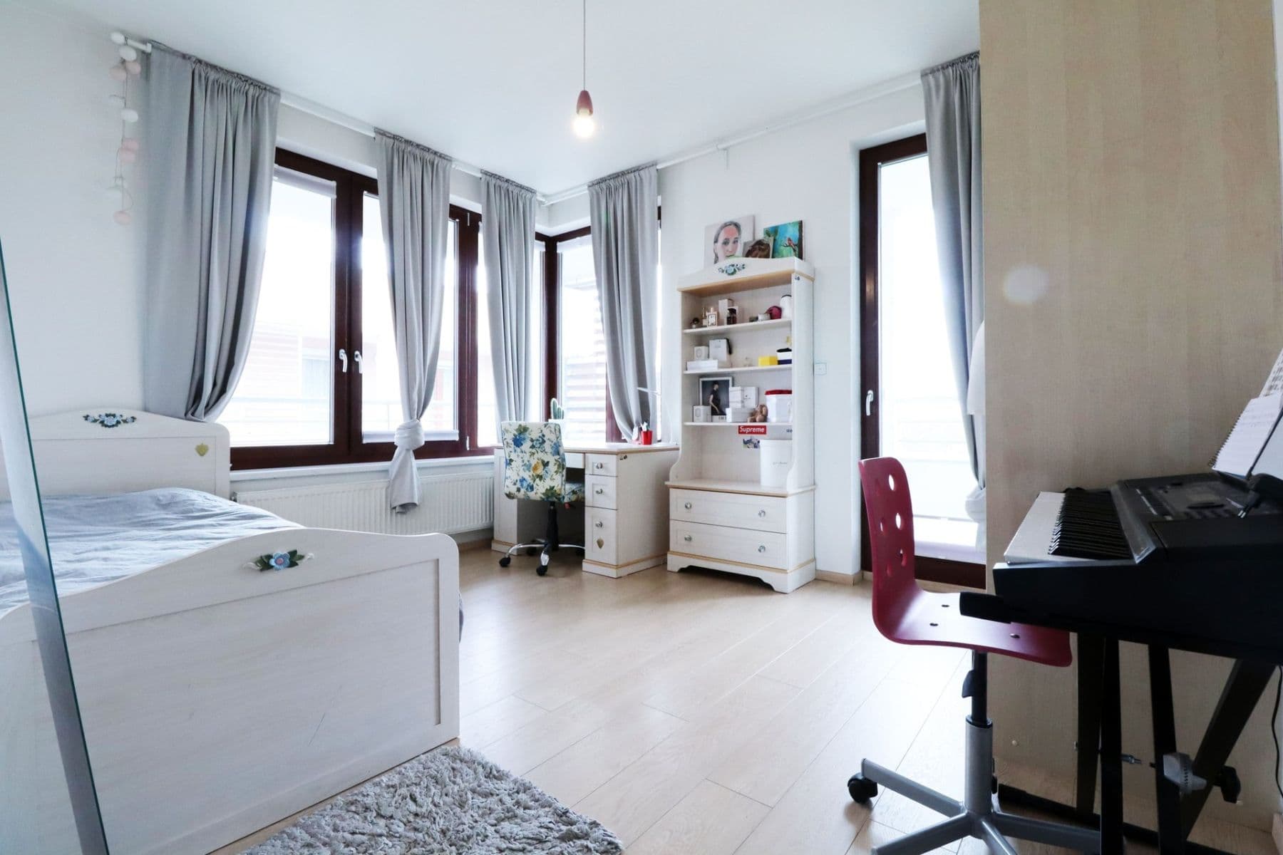 Prenájom bytu 4-izbový 111 m², Musílkova, Praha, Praha Prenájom bytu 4-izbový 111 m², Musílkova, Praha, Praha