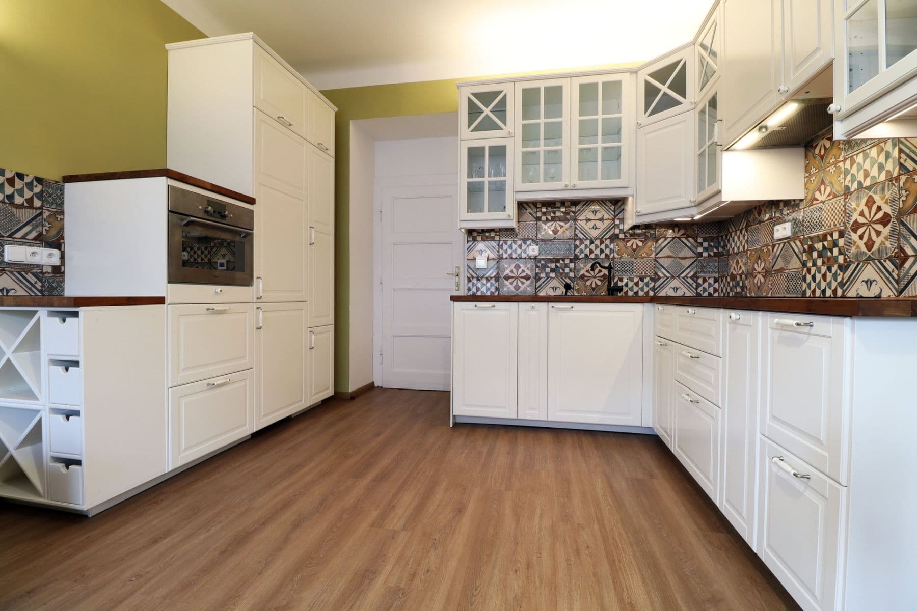 Prenájom bytu 2-izbový 50 m², Biskupcova, Praha, Praha Prenájom bytu 2-izbový 50 m², Biskupcova, Praha, Praha