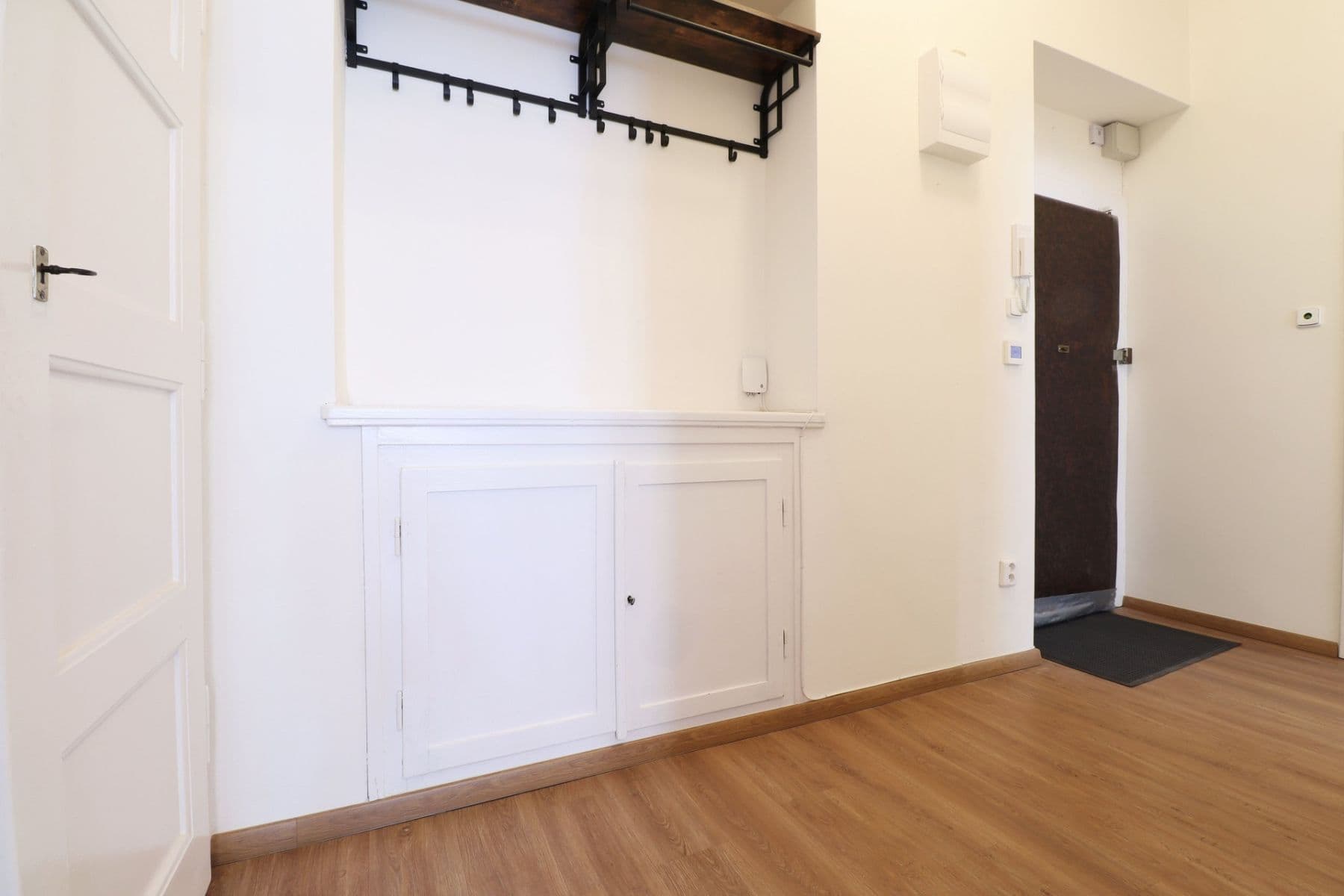 Prenájom bytu 2-izbový 50 m², Biskupcova, Praha, Praha Prenájom bytu 2-izbový 50 m², Biskupcova, Praha, Praha