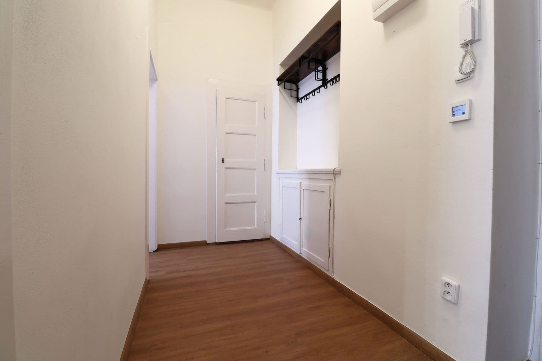 Prenájom bytu 2-izbový 50 m², Biskupcova, Praha, Praha Prenájom bytu 2-izbový 50 m², Biskupcova, Praha, Praha