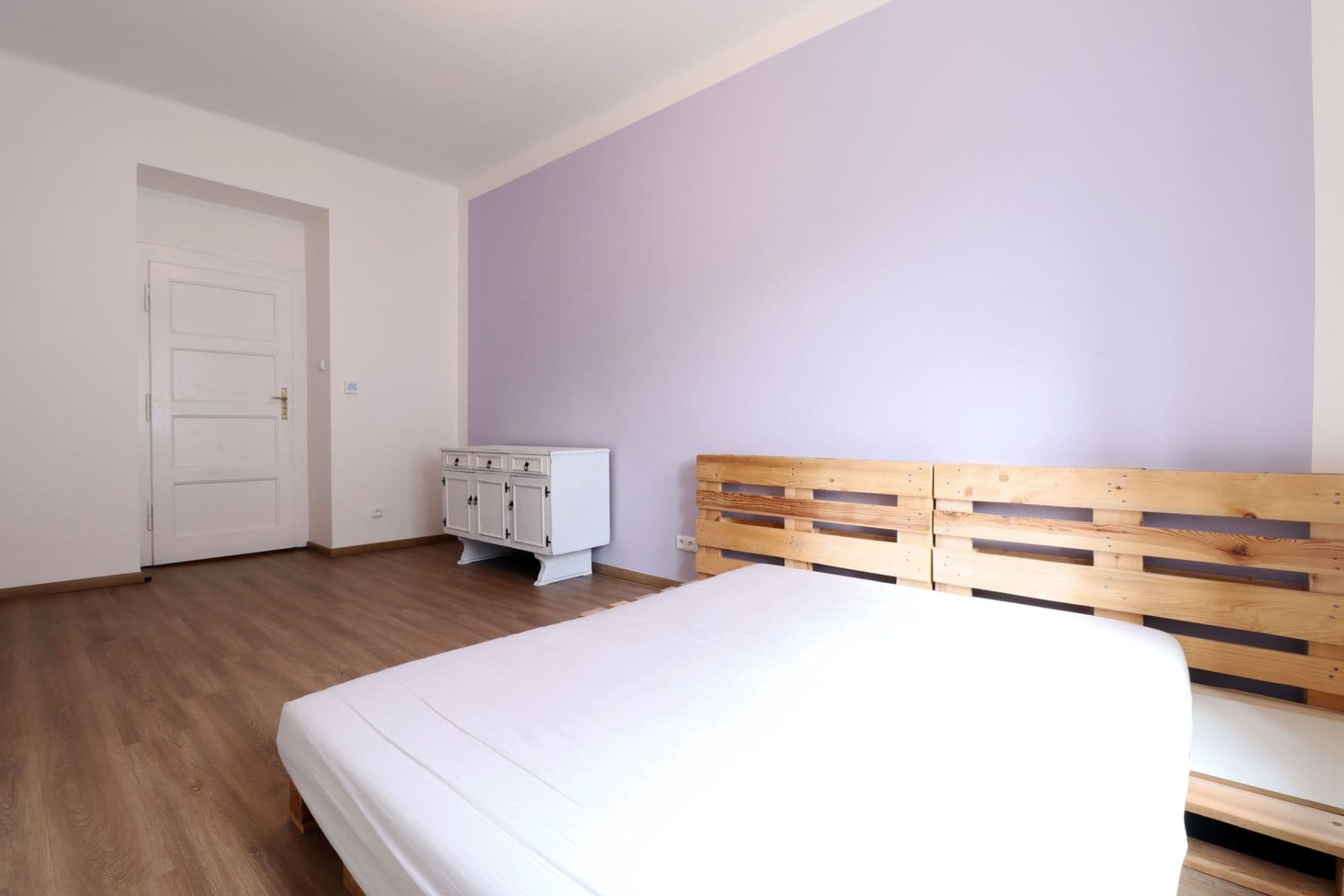 Prenájom bytu 2-izbový 50 m², Biskupcova, Praha, Praha Prenájom bytu 2-izbový 50 m², Biskupcova, Praha, Praha