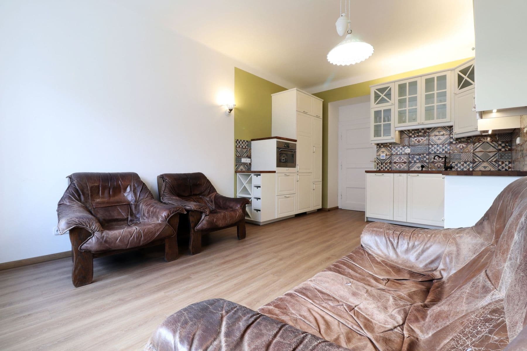 Prenájom bytu 2-izbový 50 m², Biskupcova, Praha, Praha Prenájom bytu 2-izbový 50 m², Biskupcova, Praha, Praha