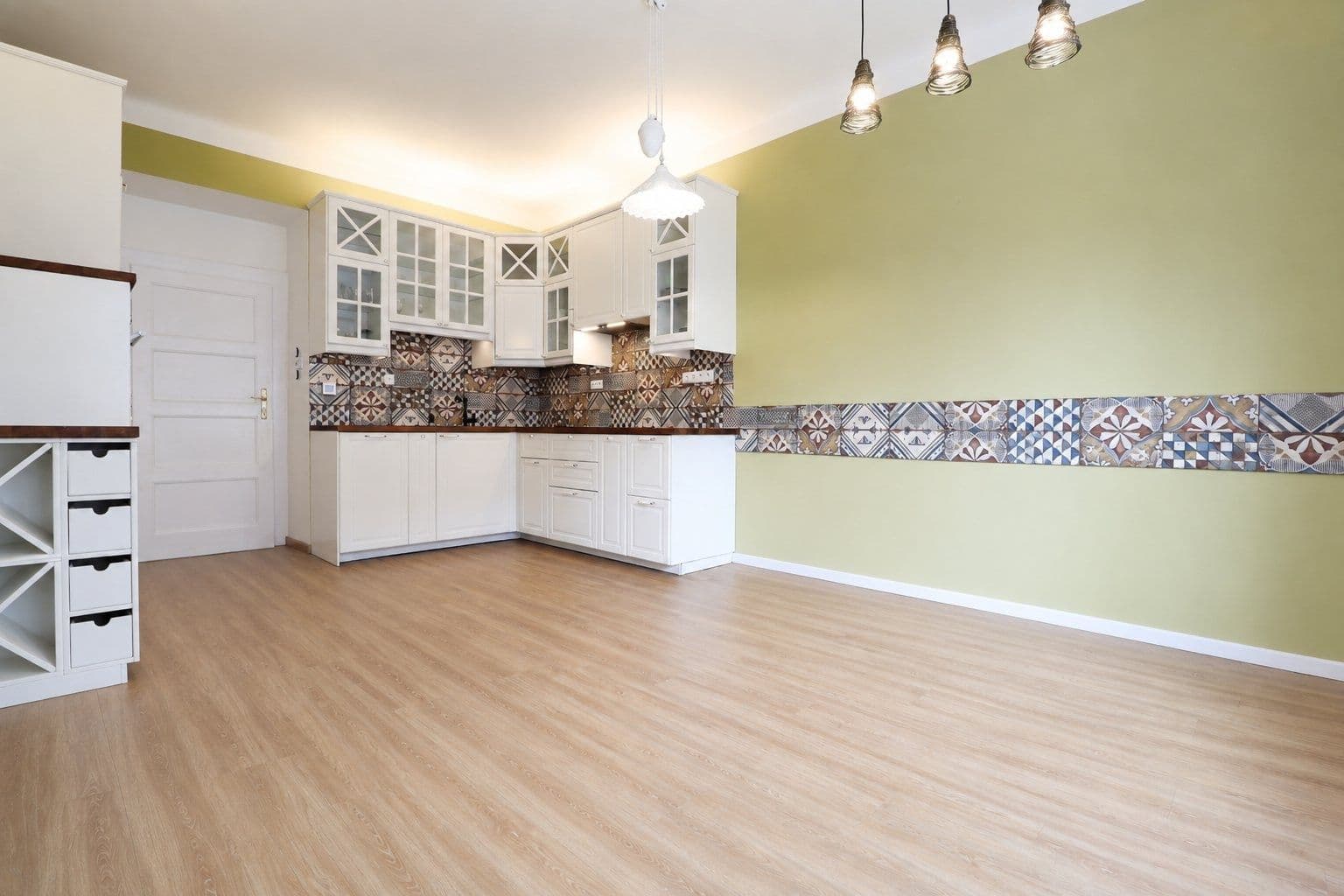 Prenájom bytu 2-izbový 50 m², Biskupcova, Praha, Praha Prenájom bytu 2-izbový 50 m², Biskupcova, Praha, Praha