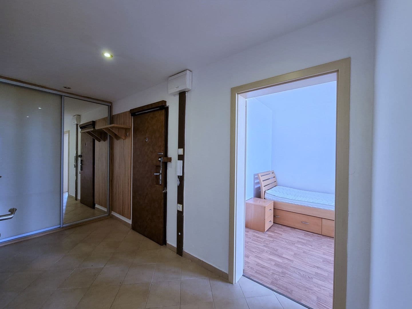 Prenájom bytu 3-izbový 65 m², Rezlerova, Praha, Praha Prenájom bytu 3-izbový 65 m², Rezlerova, Praha, Praha