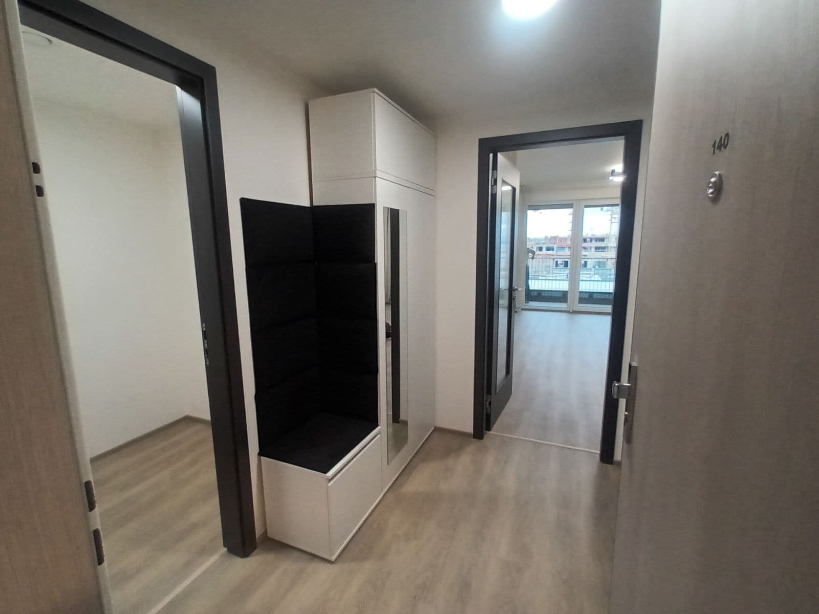 Prenájom bytu 1-izbový 32 m², Poděbradská, Praha, Praha Prenájom bytu 1-izbový 32 m², Poděbradská, Praha, Praha
