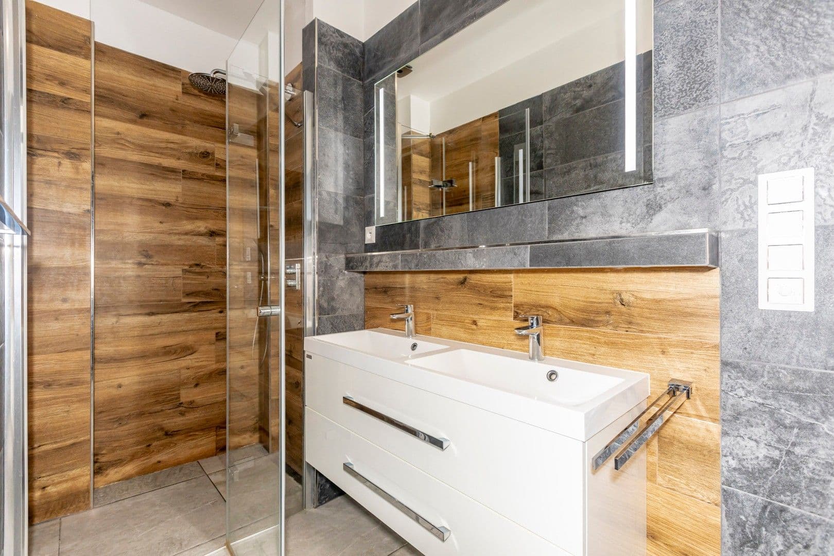 Prenájom bytu 3-izbový 83 m², Kubelíkova, Praha, Praha Prenájom bytu 3-izbový 83 m², Kubelíkova, Praha, Praha