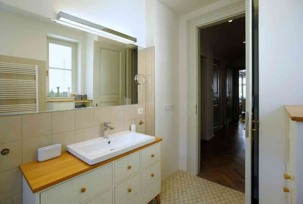 Prenájom bytu 2-izbový 84 m², Žatecká, Praha, Praha Prenájom bytu 2-izbový 84 m², Žatecká, Praha, Praha