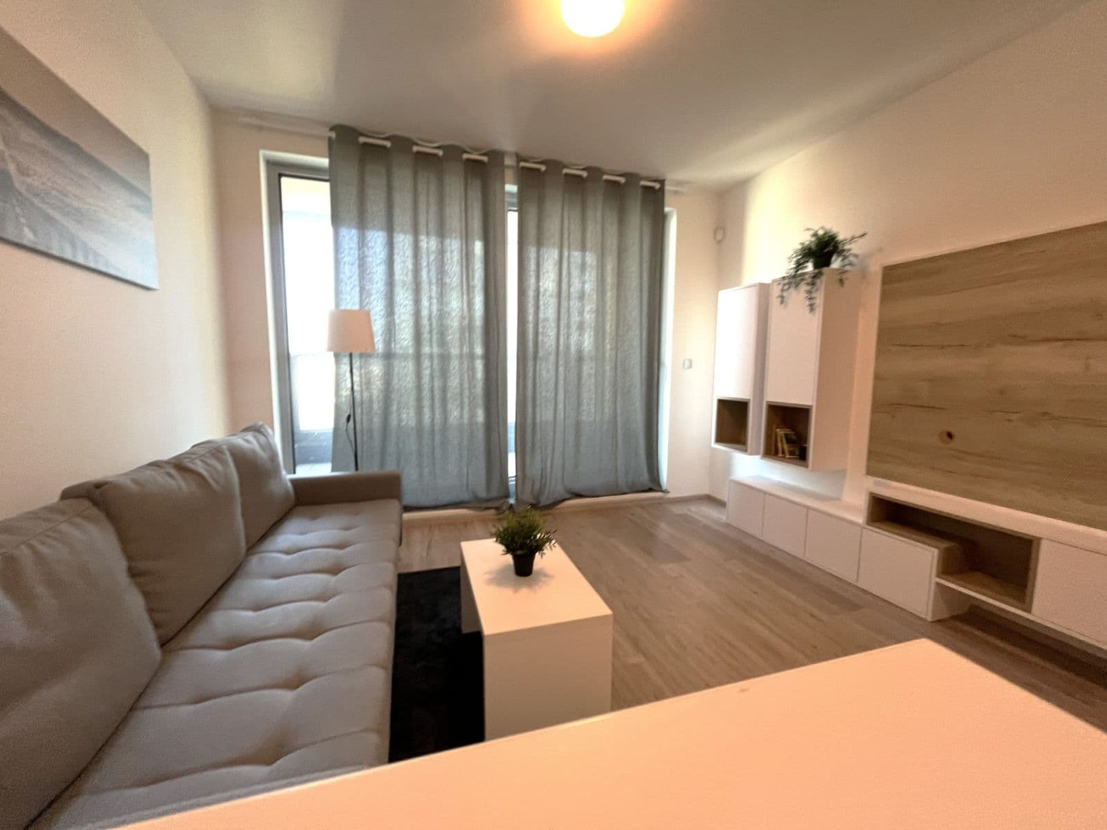 Prenájom bytu 1-izbový 33 m², Kurta Konráda, Praha, Praha Prenájom bytu 1-izbový 33 m², Kurta Konráda, Praha, Praha