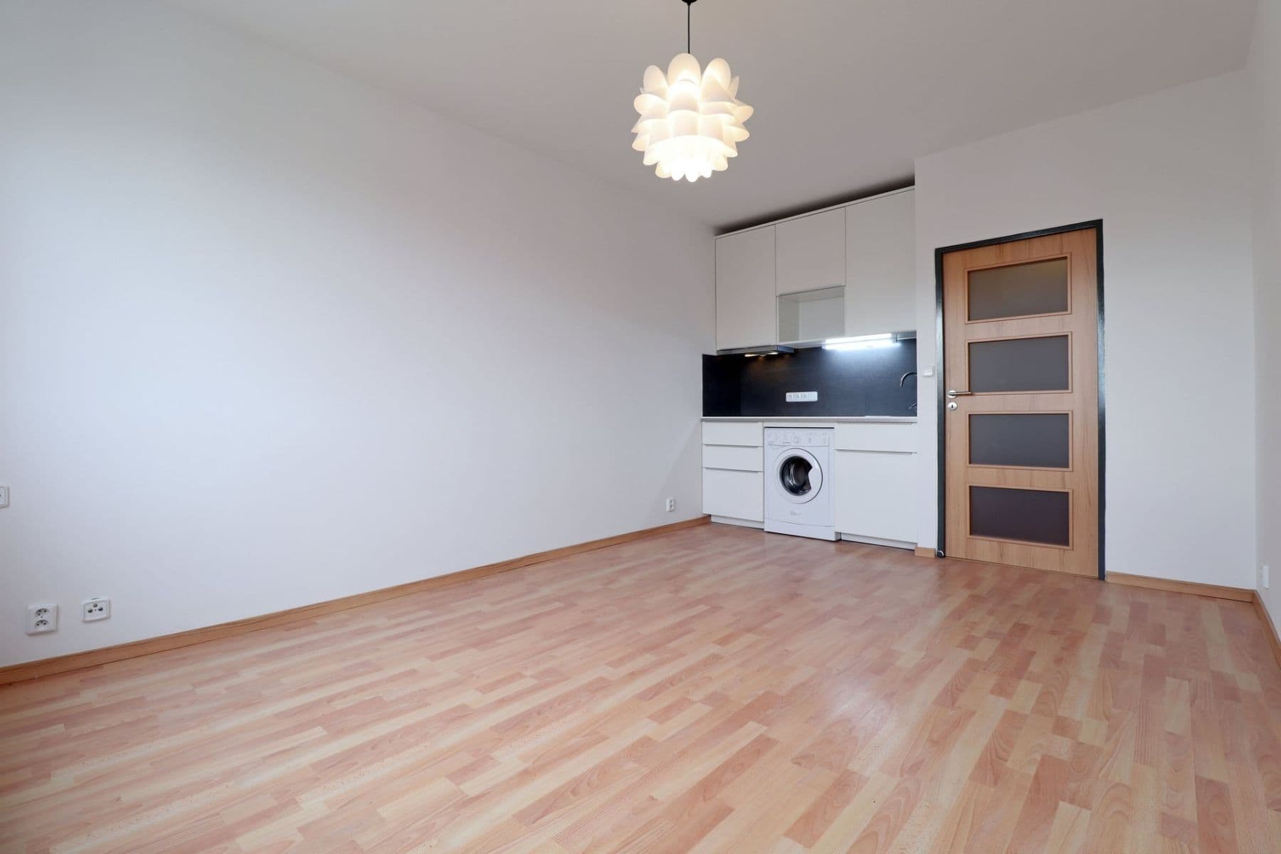 Prenájom bytu 1-izbový 27 m², Bítovská, Praha, Praha Prenájom bytu 1-izbový 27 m², Bítovská, Praha, Praha