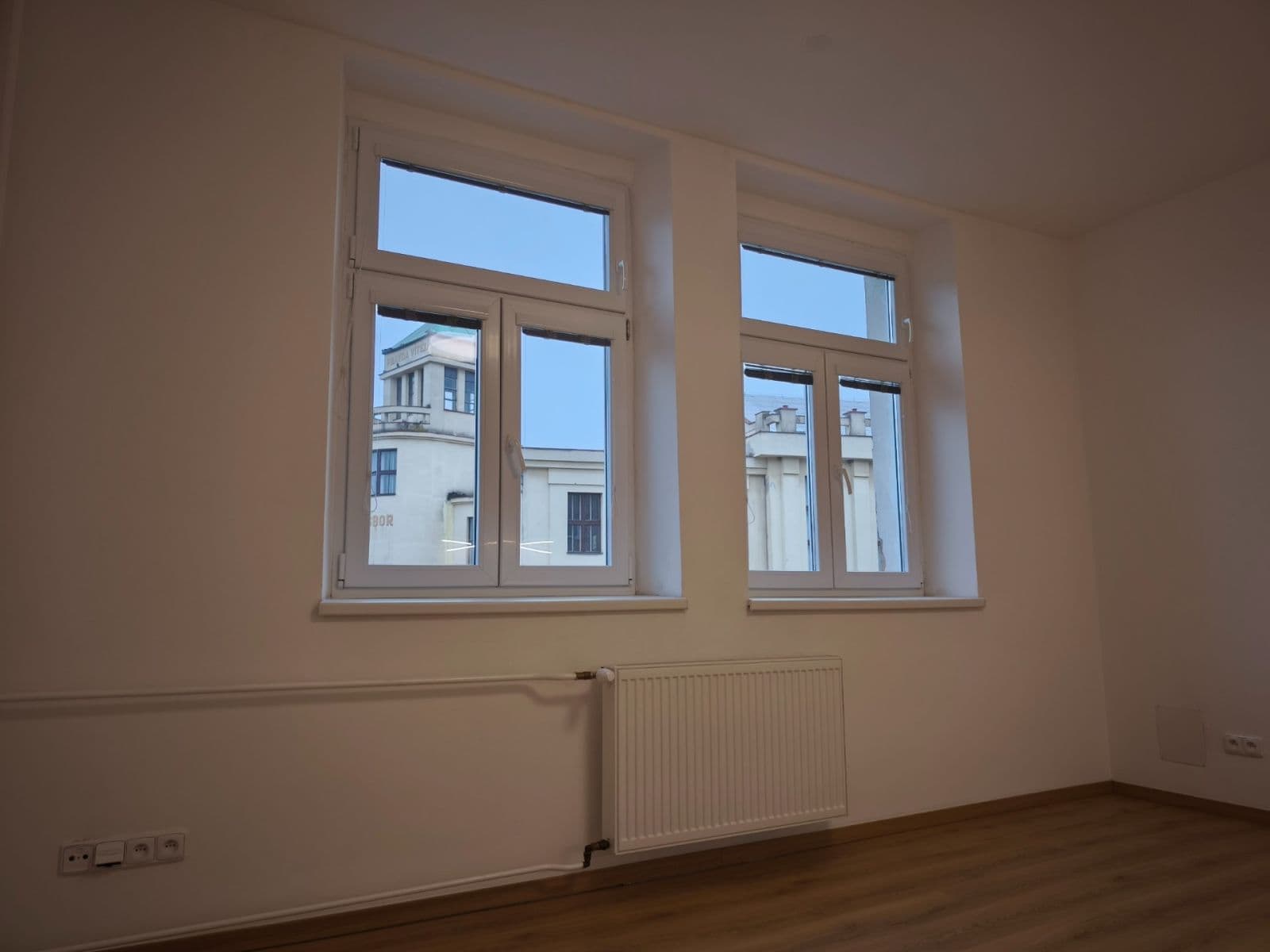 Prenájom kancelárie 94 m², U Husova sboru, Pardubice, Pardubický kraj Prenájom kancelárie 94 m², U Husova sboru, Pardubice, Pardubický kraj