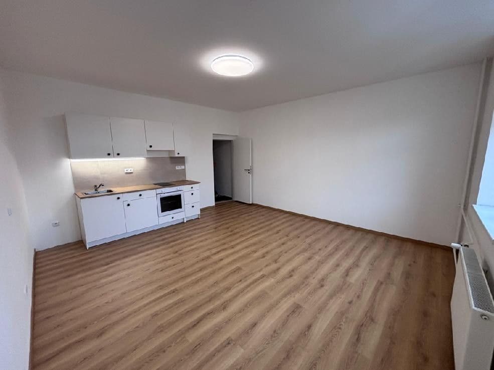 Prenájom kancelárie 94 m², U Husova sboru, Pardubice, Pardubický kraj Prenájom kancelárie 94 m², U Husova sboru, Pardubice, Pardubický kraj
