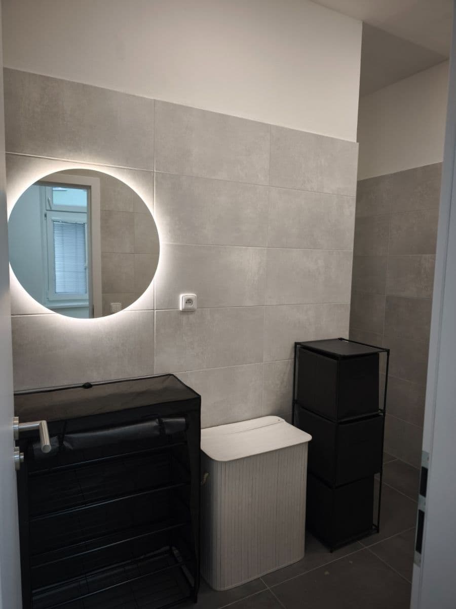 Prenájom kancelárie 94 m², U Husova sboru, Pardubice, Pardubický kraj Prenájom kancelárie 94 m², U Husova sboru, Pardubice, Pardubický kraj