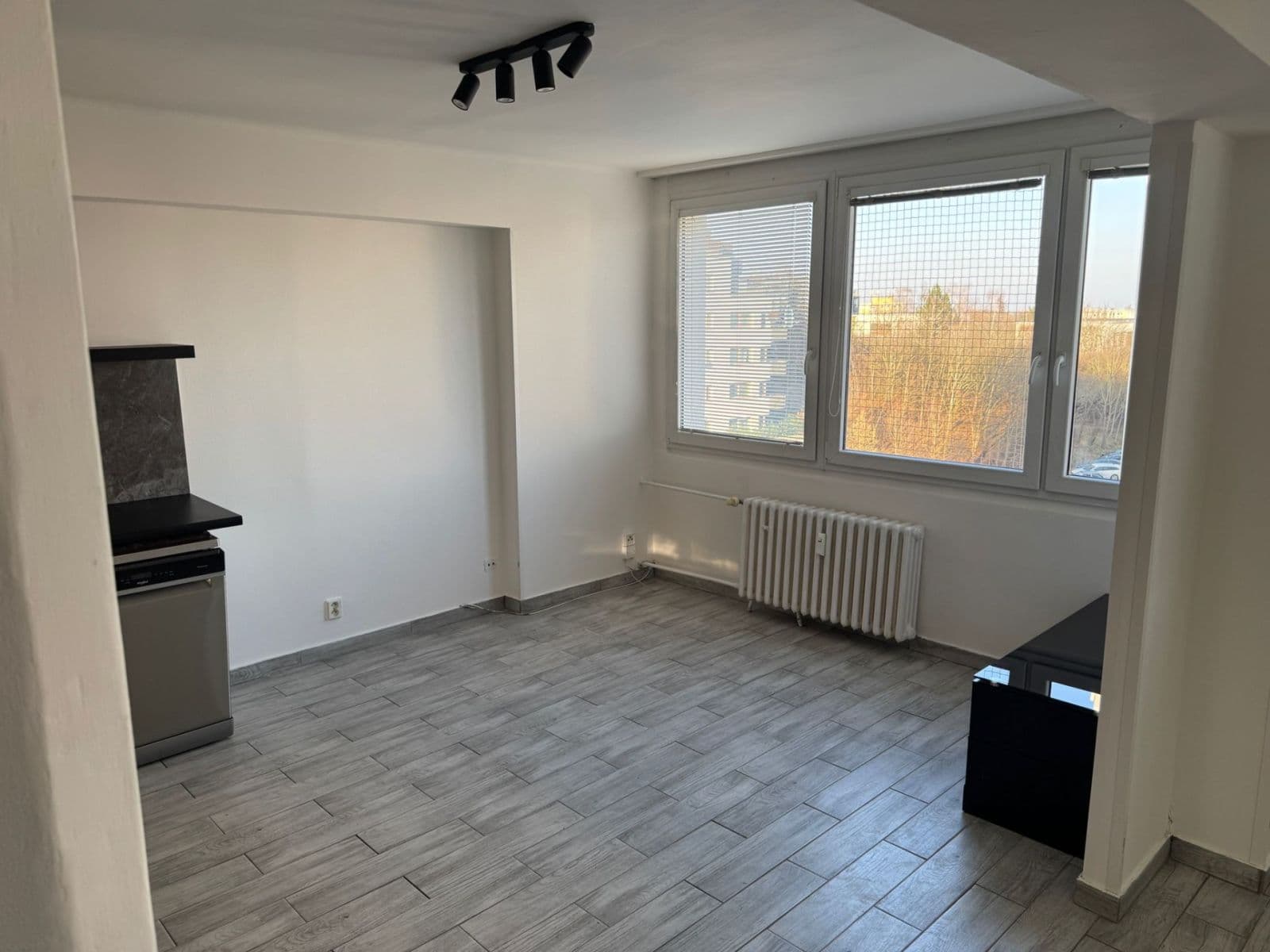 Prenájom bytu 2-izbový 43 m², Evropská, Praha, Praha Prenájom bytu 2-izbový 43 m², Evropská, Praha, Praha