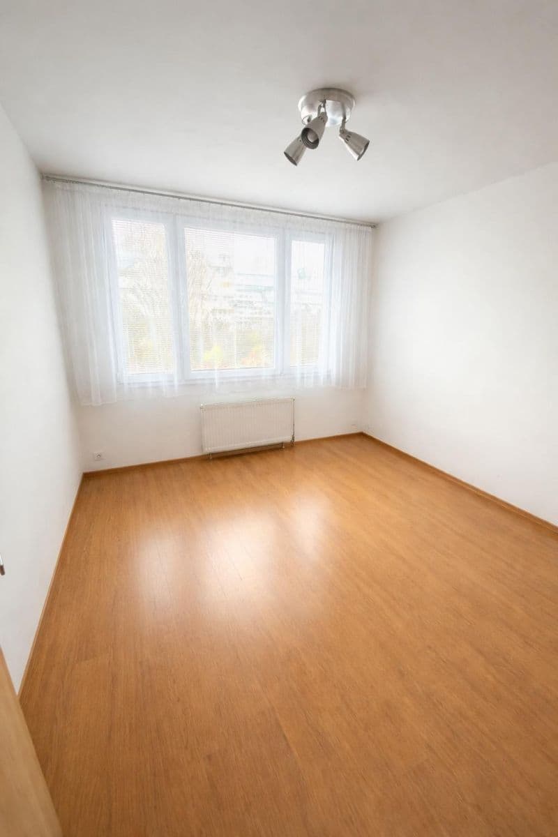 Prenájom bytu 3-izbový 62 m², Tajovského, Praha, Praha Prenájom bytu 3-izbový 62 m², Tajovského, Praha, Praha