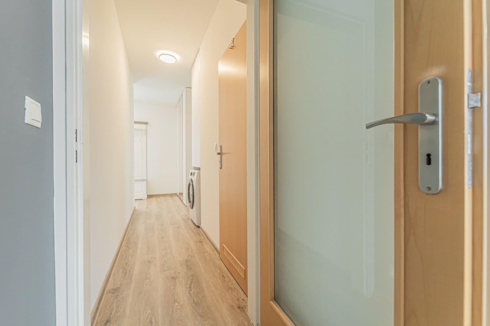 Prenájom bytu 2-izbový 52 m², K Netlukám, Praha, Praha Prenájom bytu 2-izbový 52 m², K Netlukám, Praha, Praha