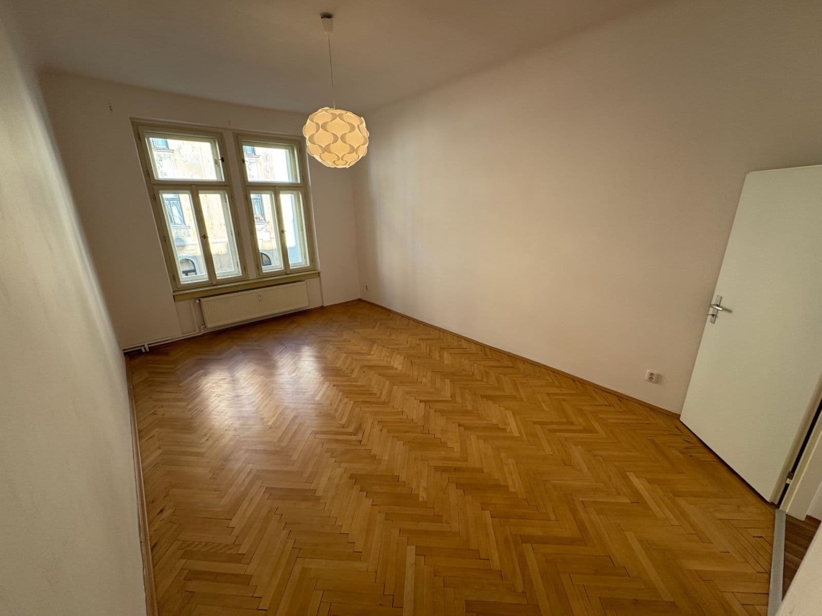 Prenájom bytu 2-izbový 46 m², Oldřichova, Praha, Praha Prenájom bytu 2-izbový 46 m², Oldřichova, Praha, Praha