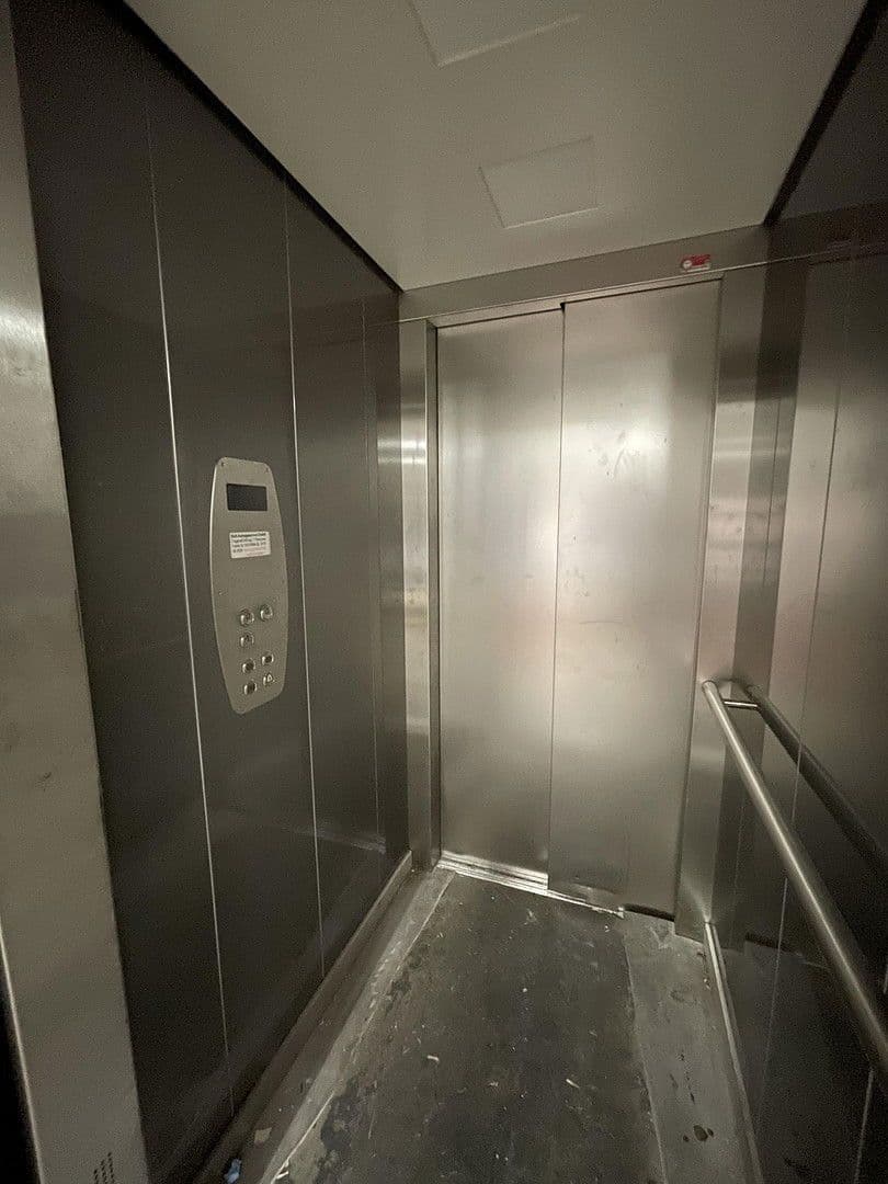 Predaj domu 430 m², Tulpenstr. 2-4, Dietzenbach, Hesensko Predaj domu 430 m², Tulpenstr. 2-4, Dietzenbach, Hesensko