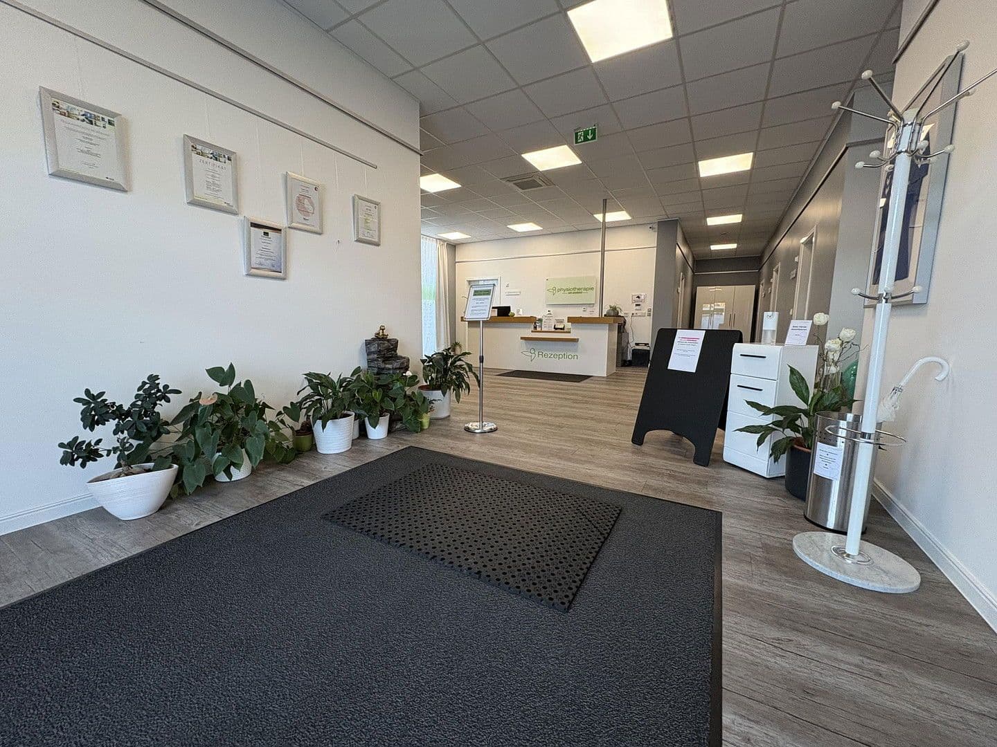 Predaj domu 430 m², Tulpenstr. 2-4, Dietzenbach, Hesensko Predaj domu 430 m², Tulpenstr. 2-4, Dietzenbach, Hesensko