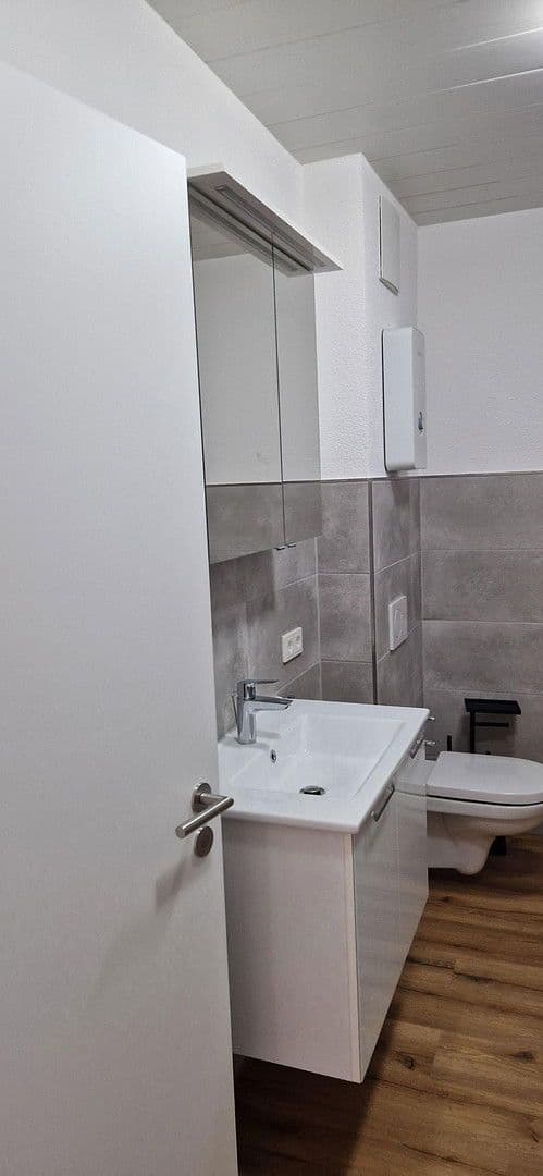 Prenájom bytu 3-izbový 82 m², Am Guldenbach 60a-60b, Rheinböllen, Porýnie-Falcko Prenájom bytu 3-izbový 82 m², Am Guldenbach 60a-60b, Rheinböllen, Porýnie-Falcko