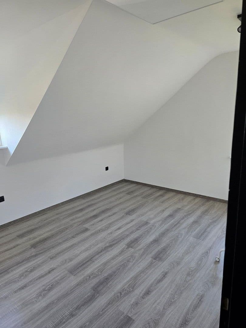 Prenájom bytu 2-izbový 50 m², Düsseldorfer Straße 120, Ratingen, Severné Porýnie - Westfálsko Prenájom bytu 2-izbový 50 m², Düsseldorfer Straße 120, Ratingen, Severné Porýnie - Westfálsko