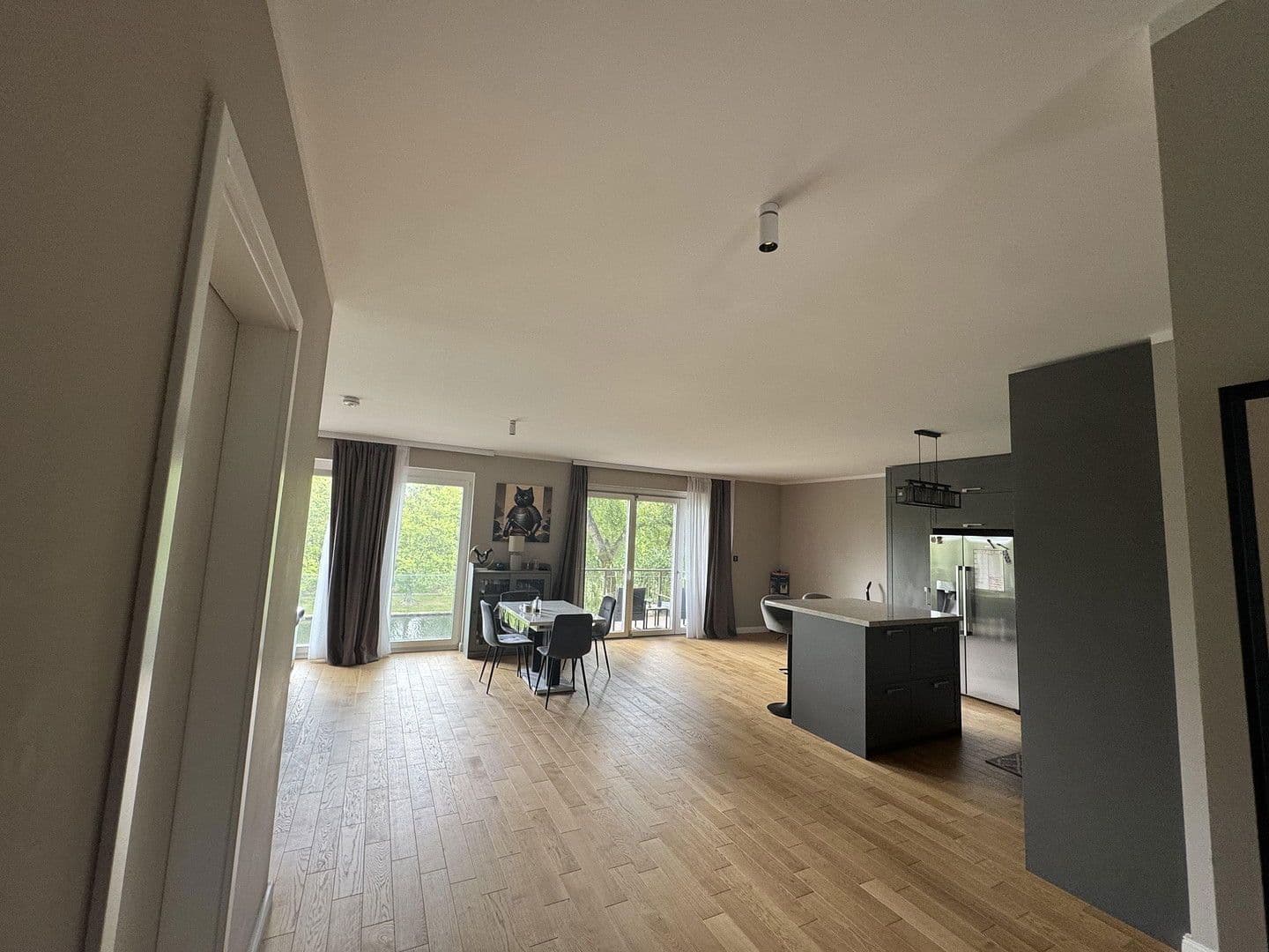 Predaj bytu 3-izbový 120 m², Charlottenburger Ufer 14, Berlin, Berlín Predaj bytu 3-izbový 120 m², Charlottenburger Ufer 14, Berlin, Berlín