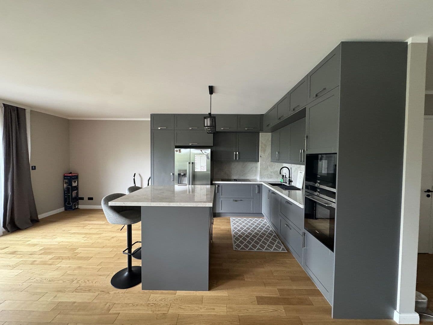 Predaj bytu 3-izbový 120 m², Charlottenburger Ufer 14, Berlin, Berlín Predaj bytu 3-izbový 120 m², Charlottenburger Ufer 14, Berlin, Berlín