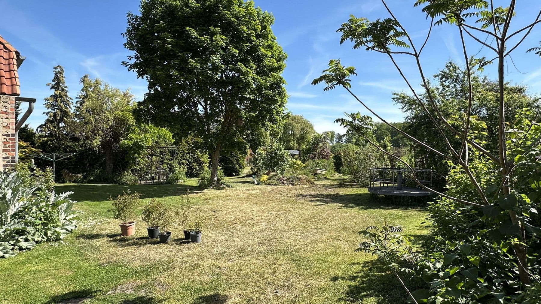 Predaj domu 200 m², pozemek 1.500 m², Rötgesbüttel, Dolné Sasko Predaj domu 200 m², pozemek 1.500 m², Rötgesbüttel, Dolné Sasko