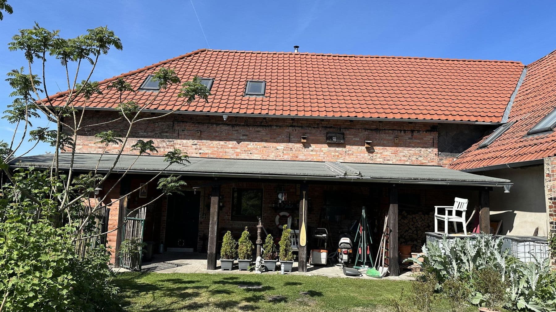 Predaj domu 200 m², pozemek 1.500 m², Rötgesbüttel, Dolné Sasko Predaj domu 200 m², pozemek 1.500 m², Rötgesbüttel, Dolné Sasko